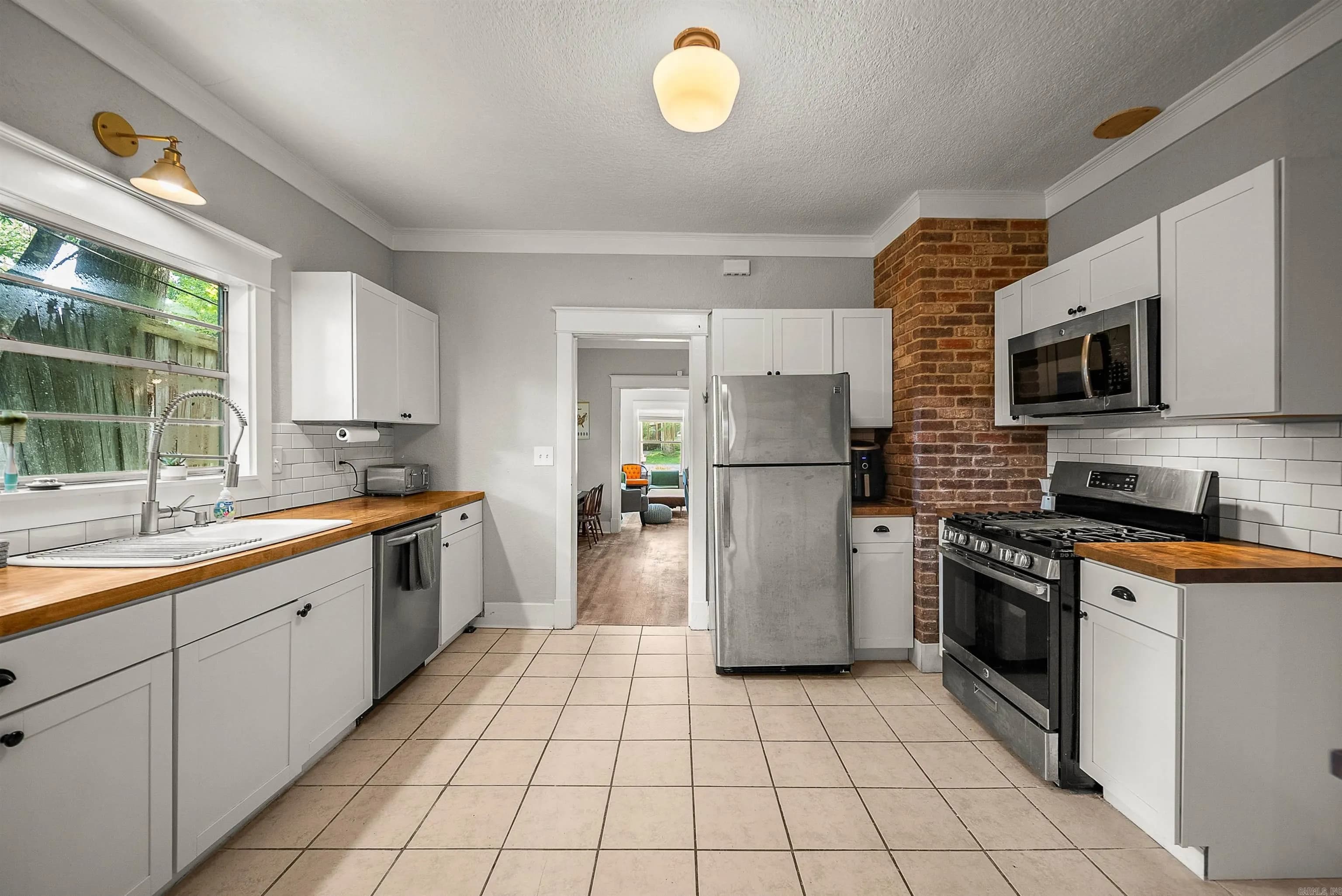 Property at 835  Watkins st - Image 10