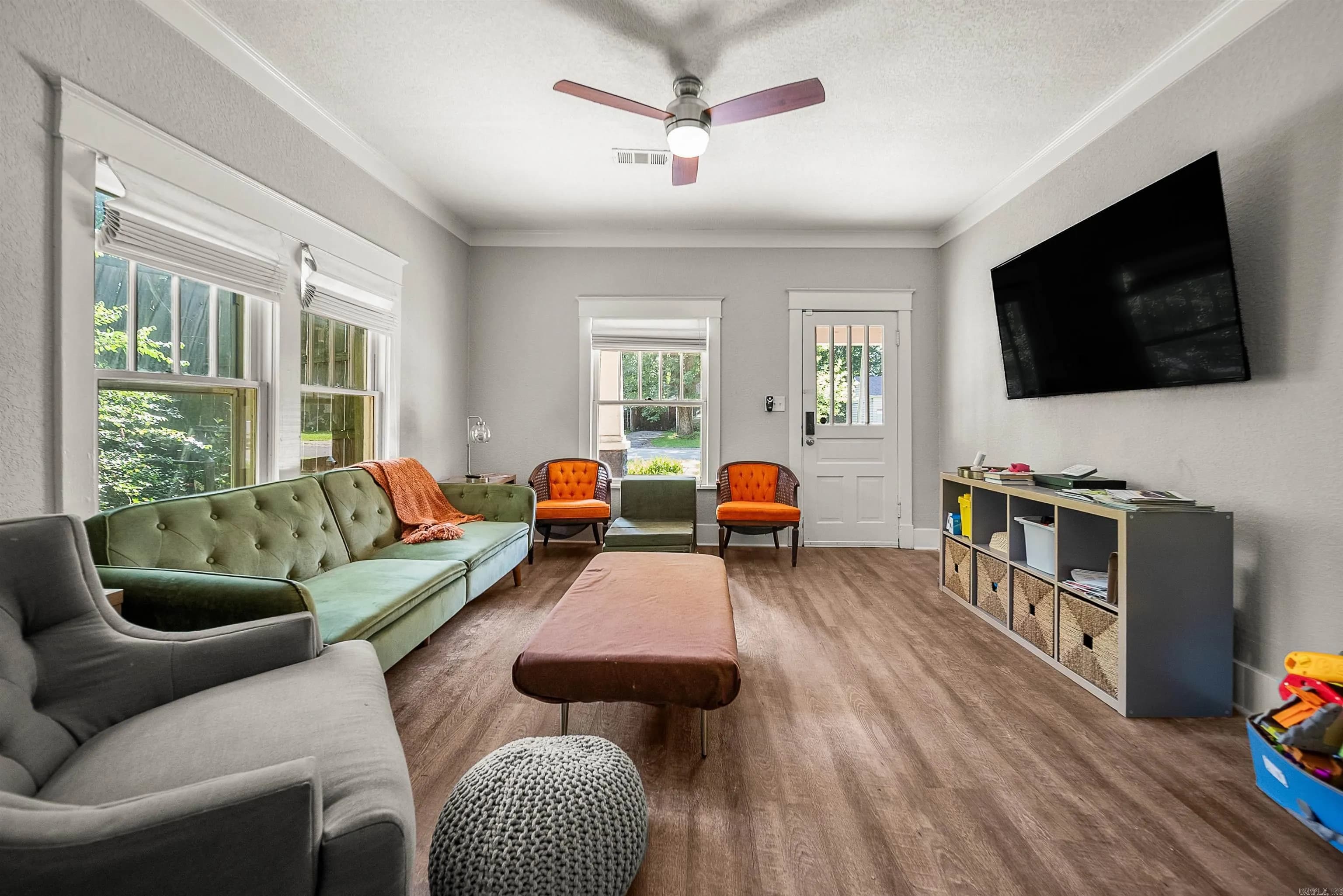 Property at 835  Watkins st - Image 6