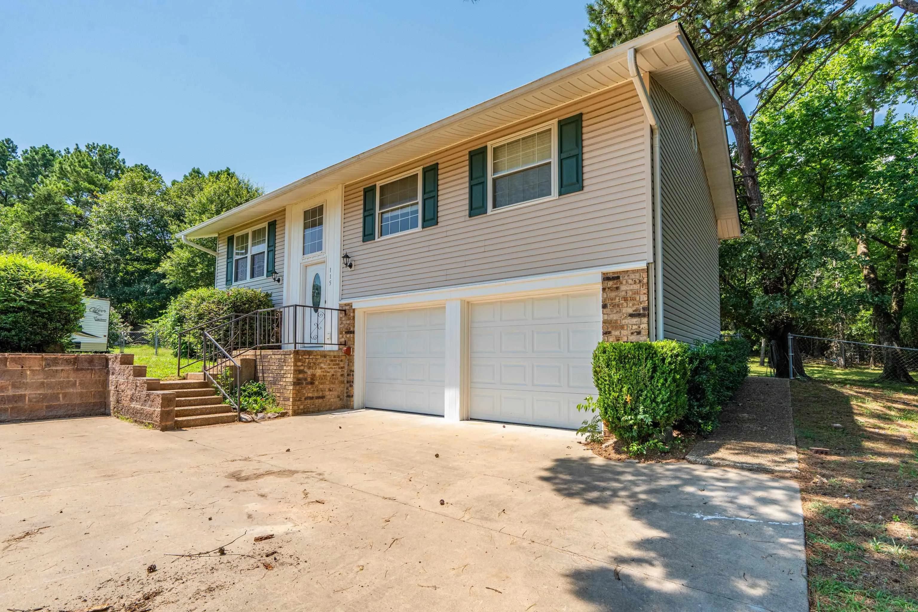 Property at 115  Brandiles - Image 3