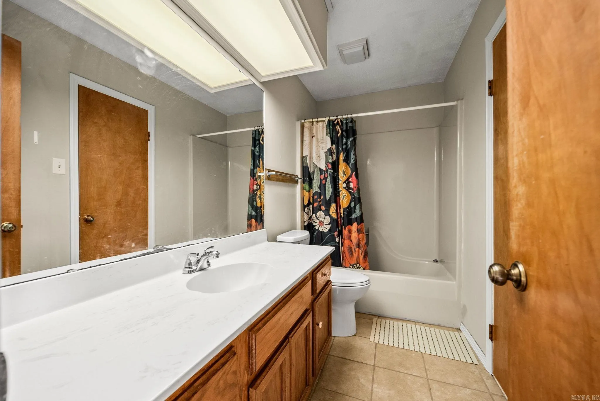 Property at 19  Hightrail - Image 36