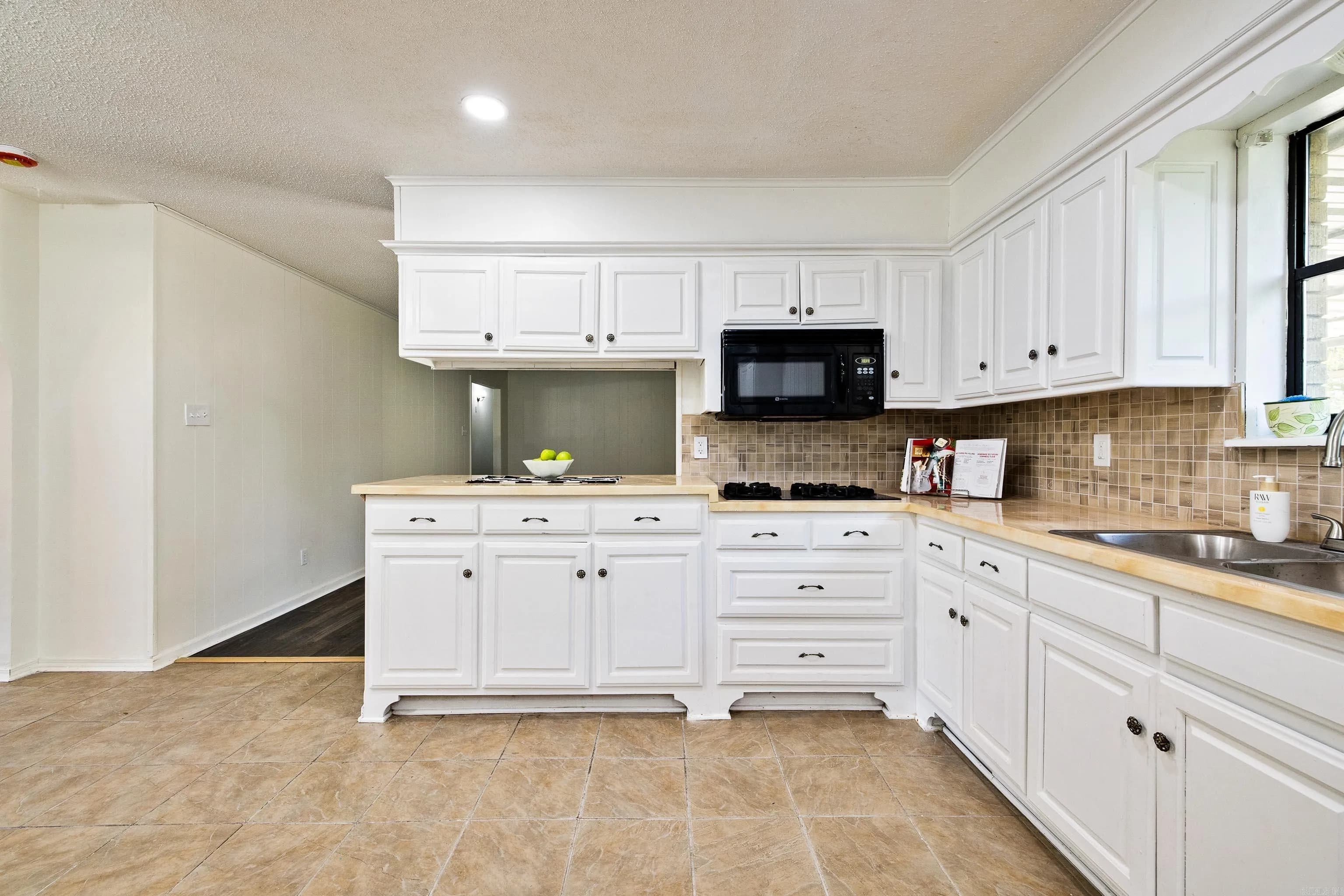 Property at 3903  Bracy - Image 22