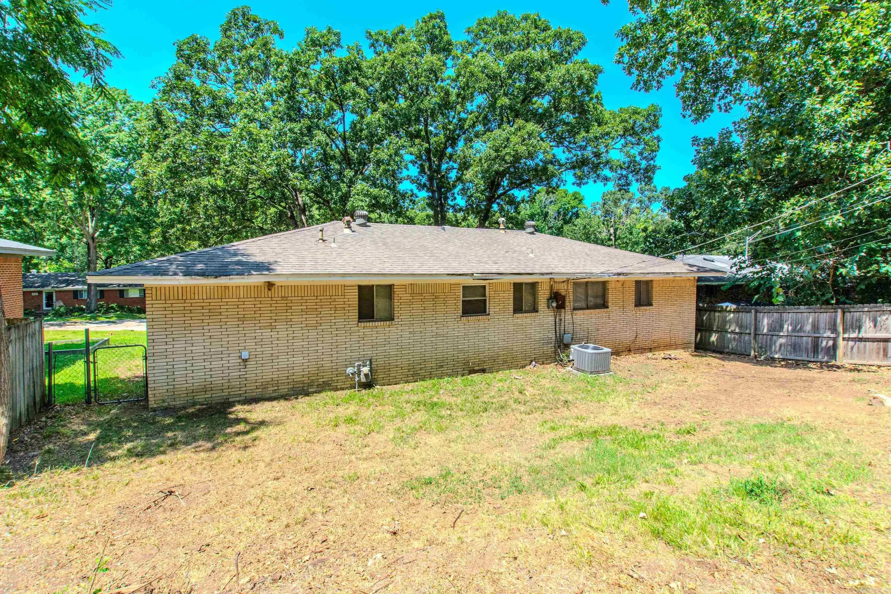 Property at 4930  Oaklawn dr. - Image 27