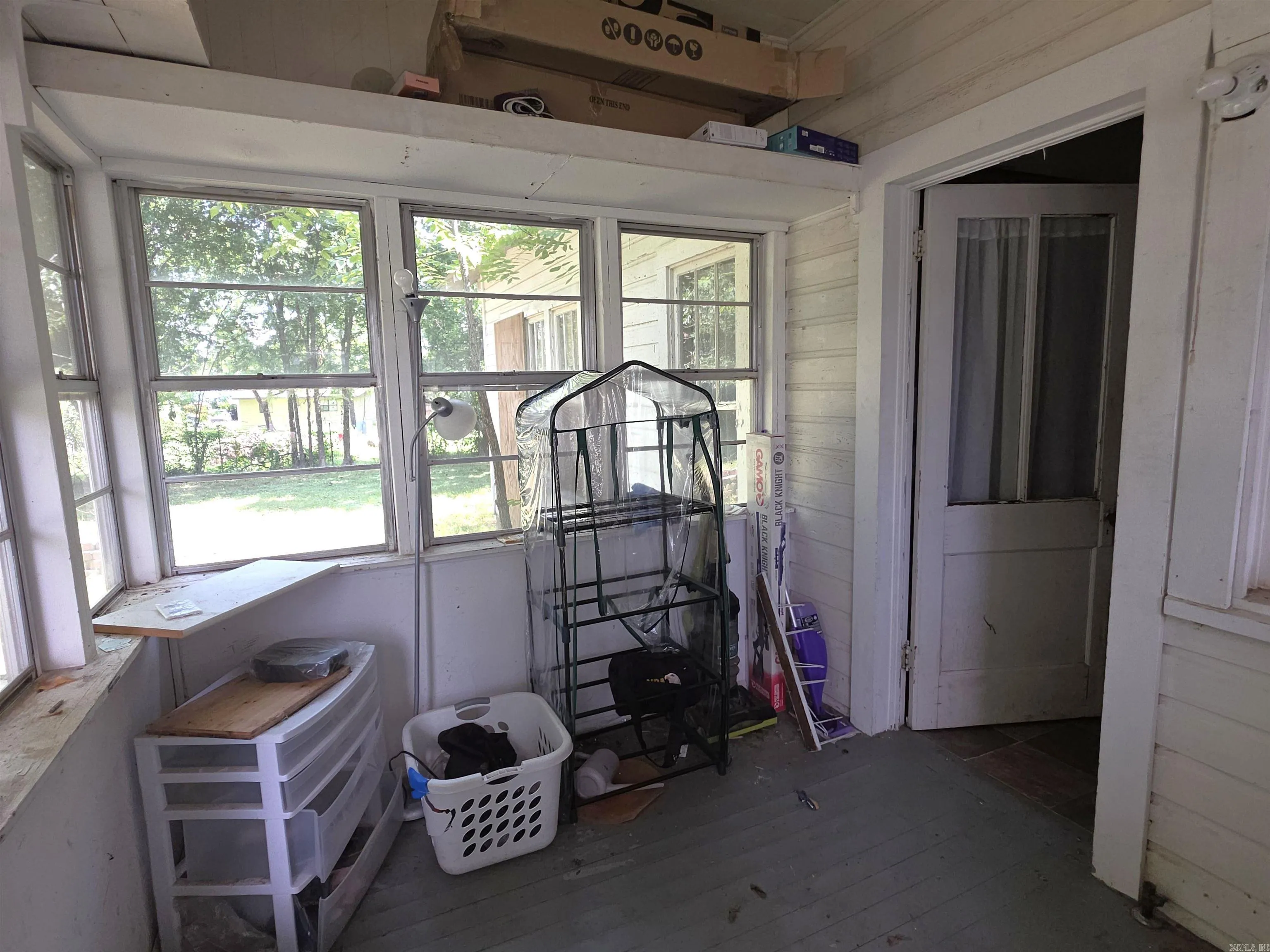 Property at 1604  Reeves - Image 22
