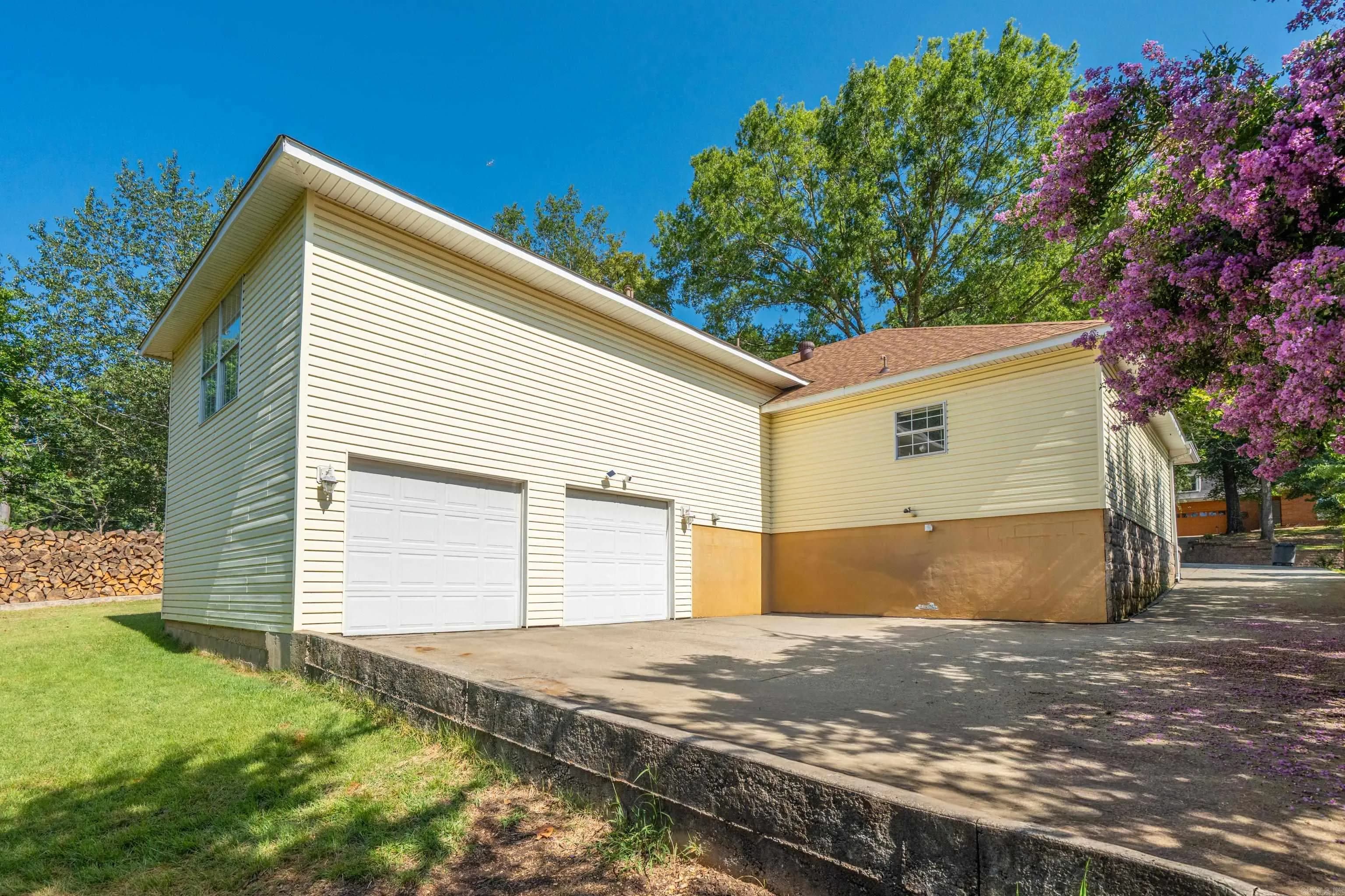 Property at 310  Melwood - Image 45