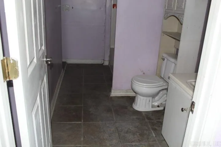 Property at 593  Delta - Image 43