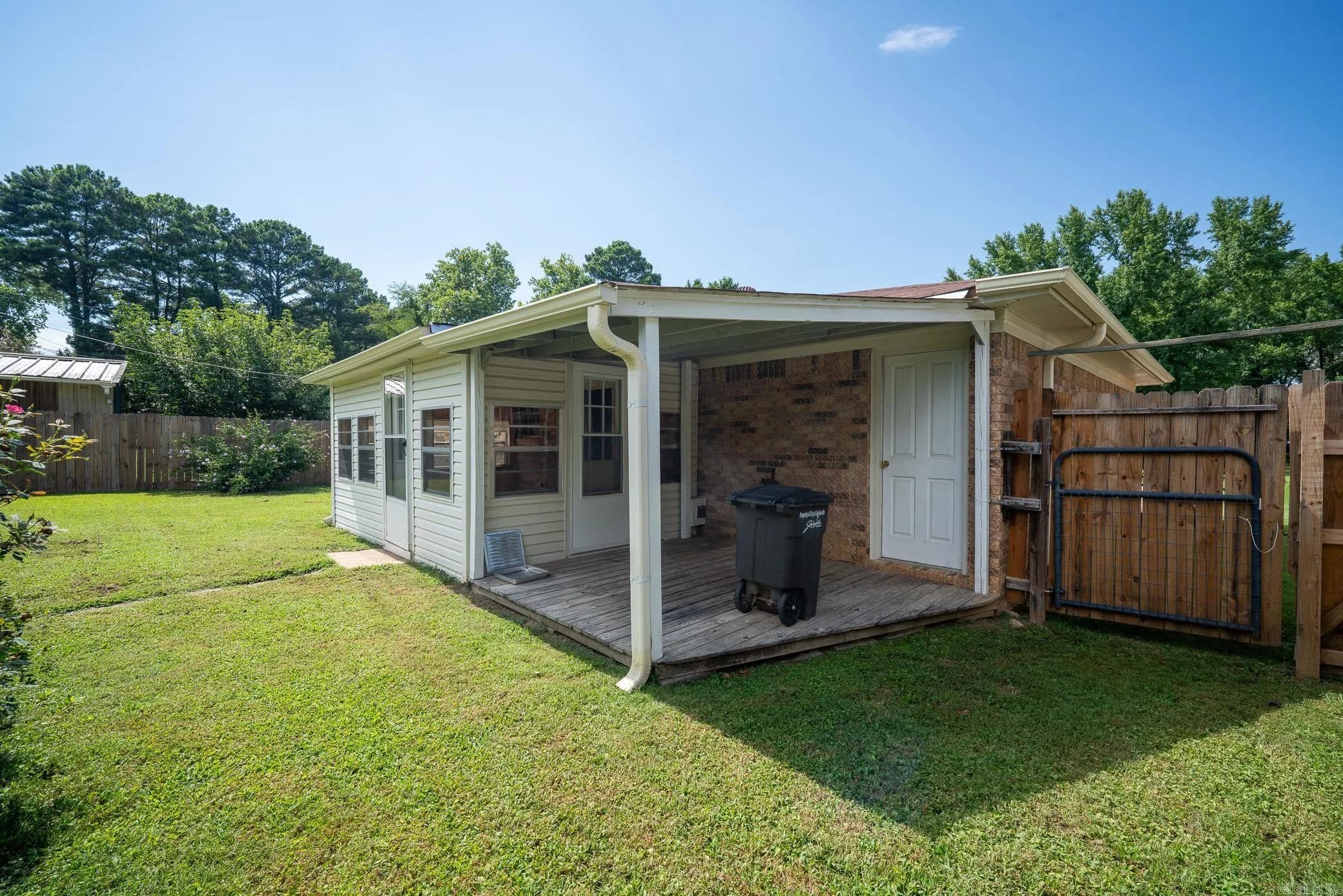 Property at 1403  Tamara park - Image 32