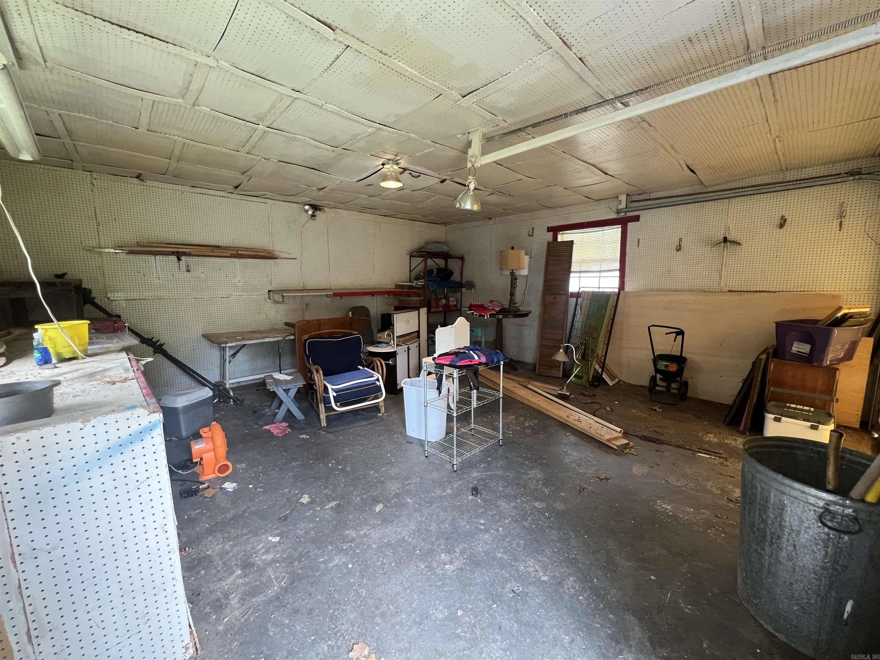 Property at 726 N 6th - Image 9