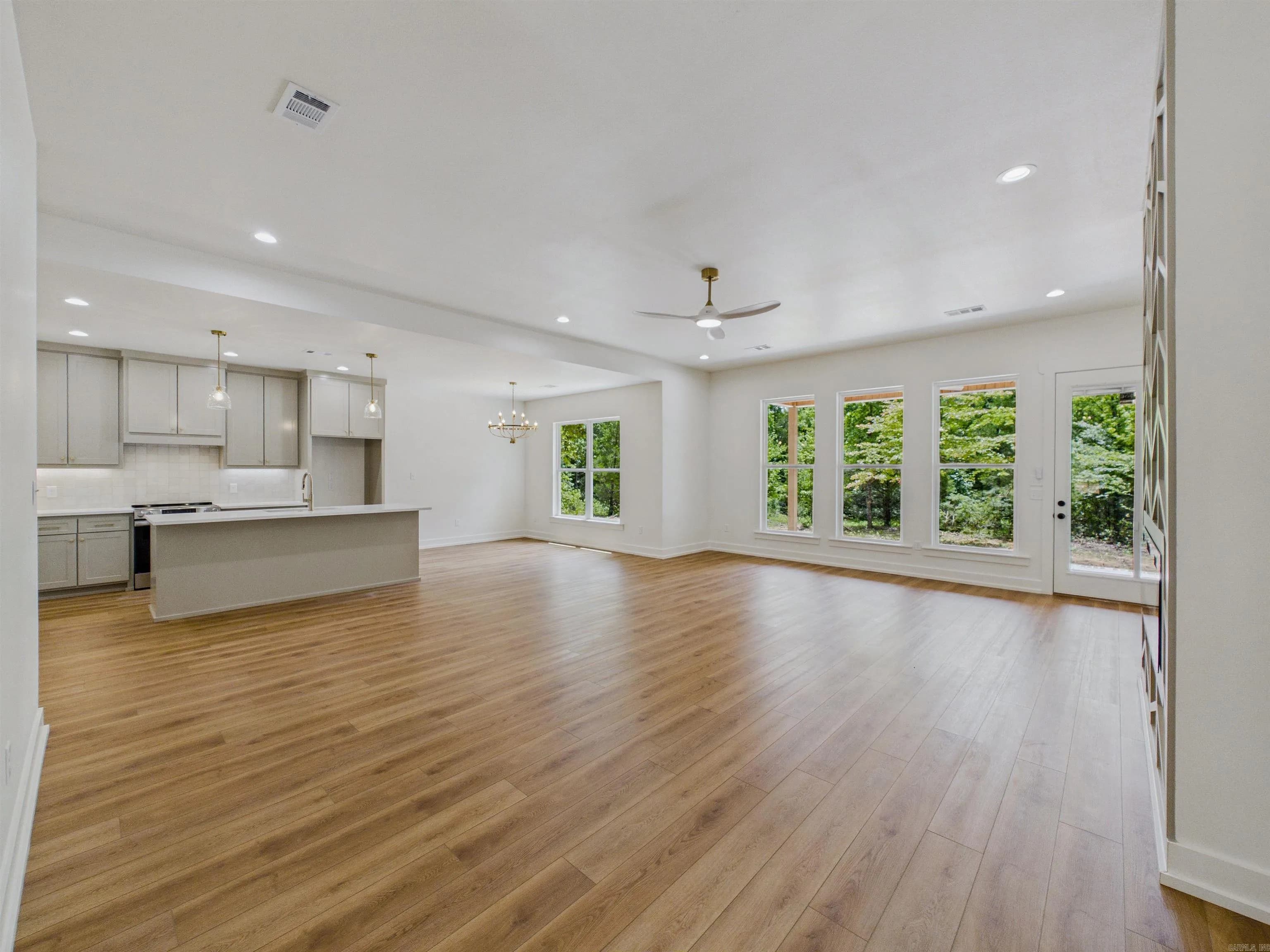 Property at 161  Coby - Image 8