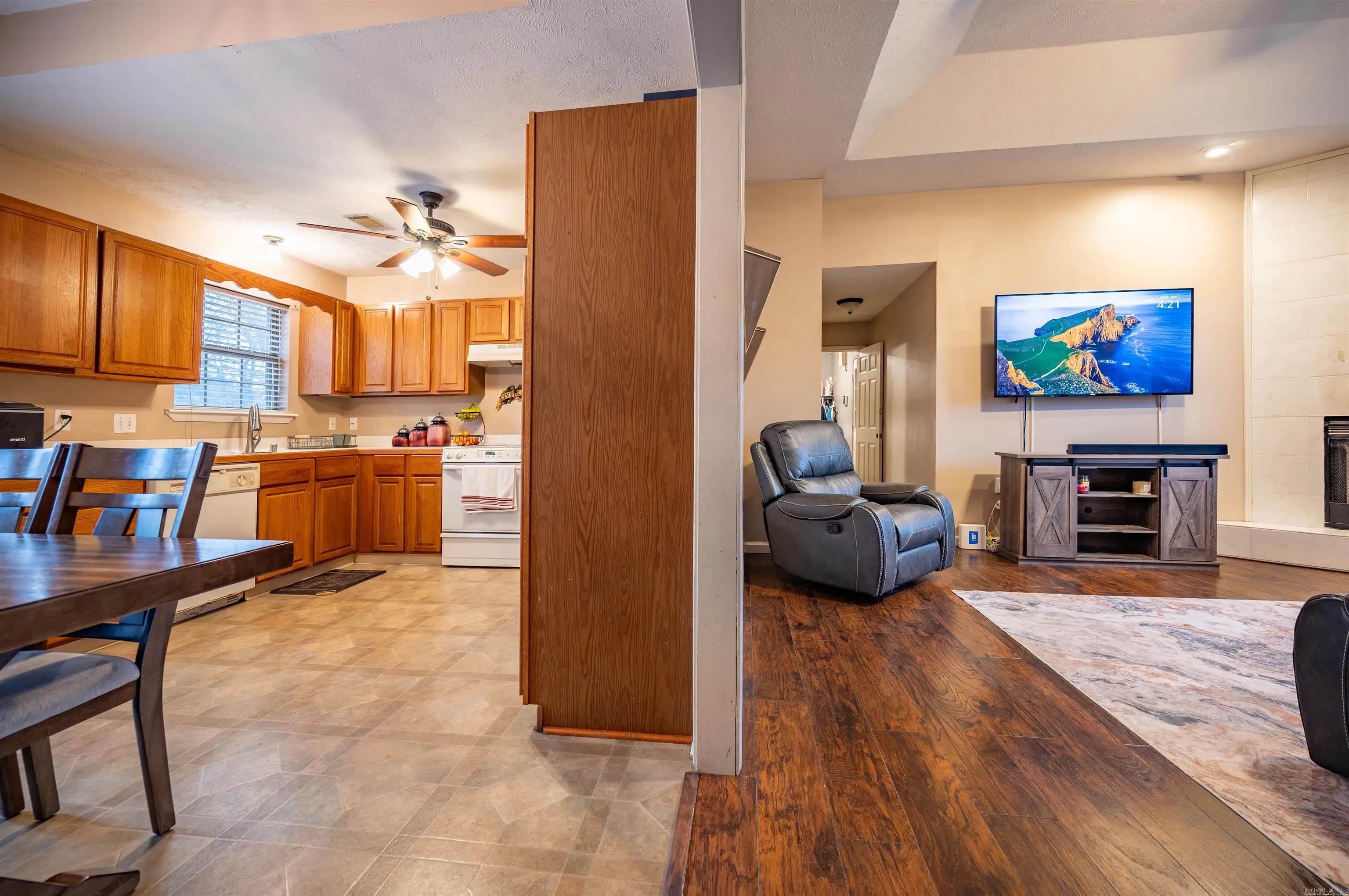 Property at 6178  Allwood - Image 8