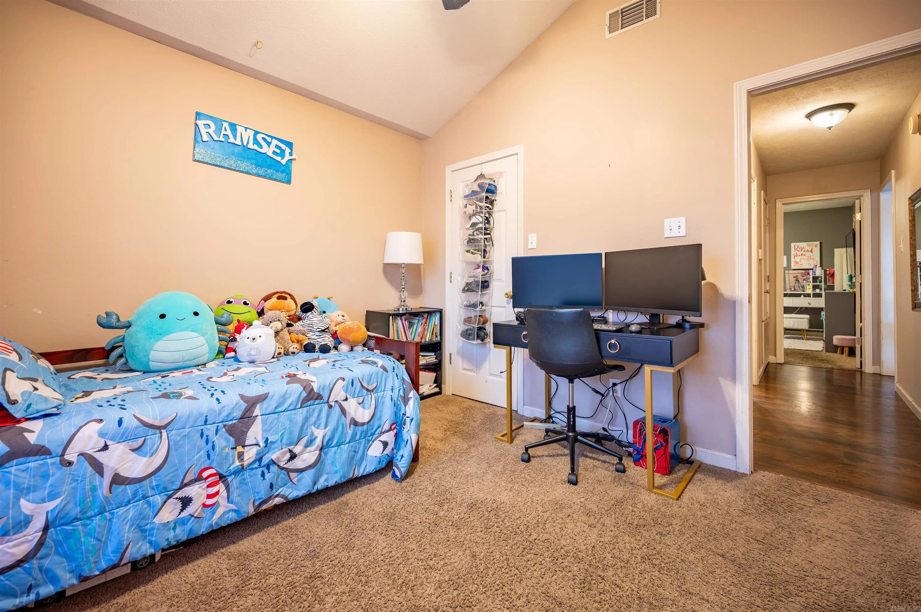 Property at 6178  Allwood - Image 19