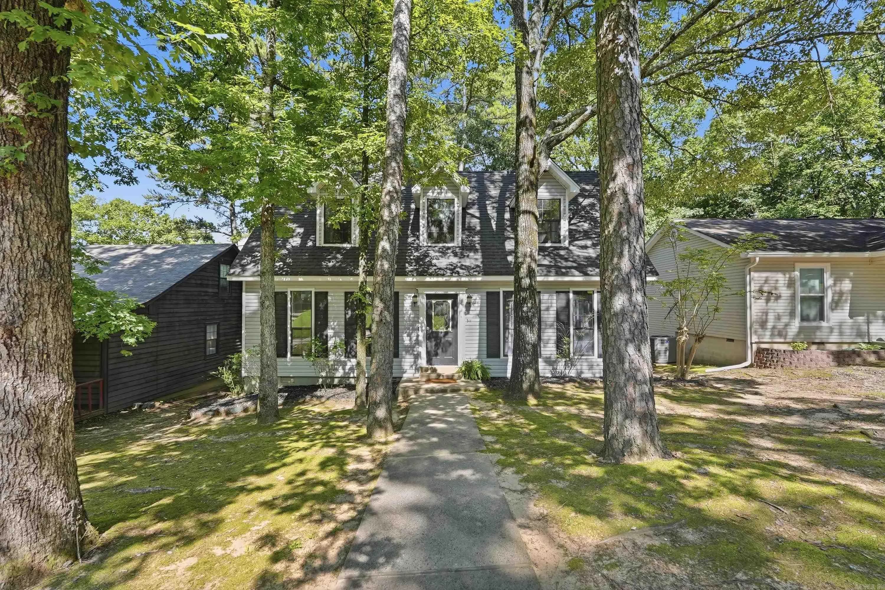Property at 311  Nix - Image 3
