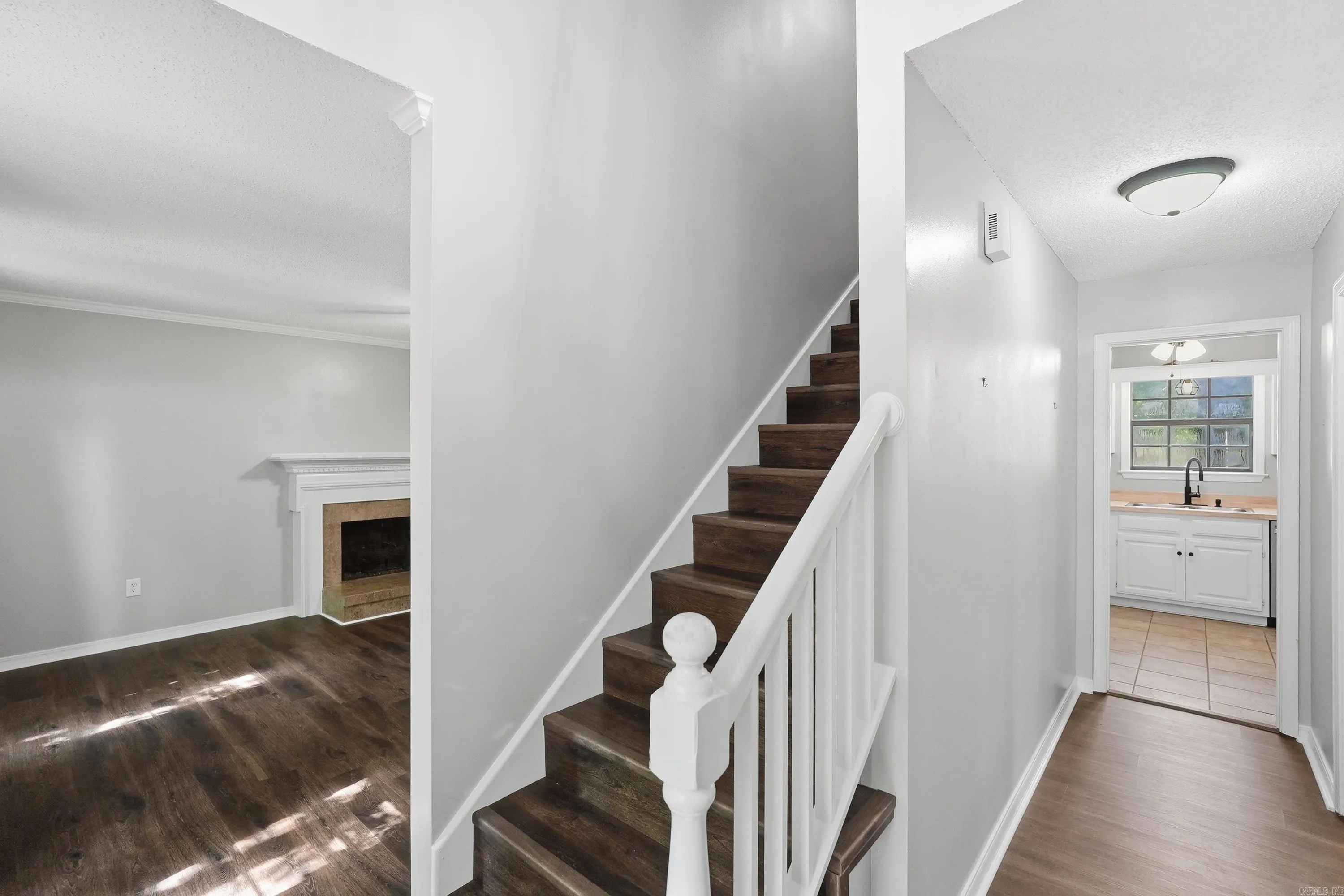 Property at 311  Nix - Image 6