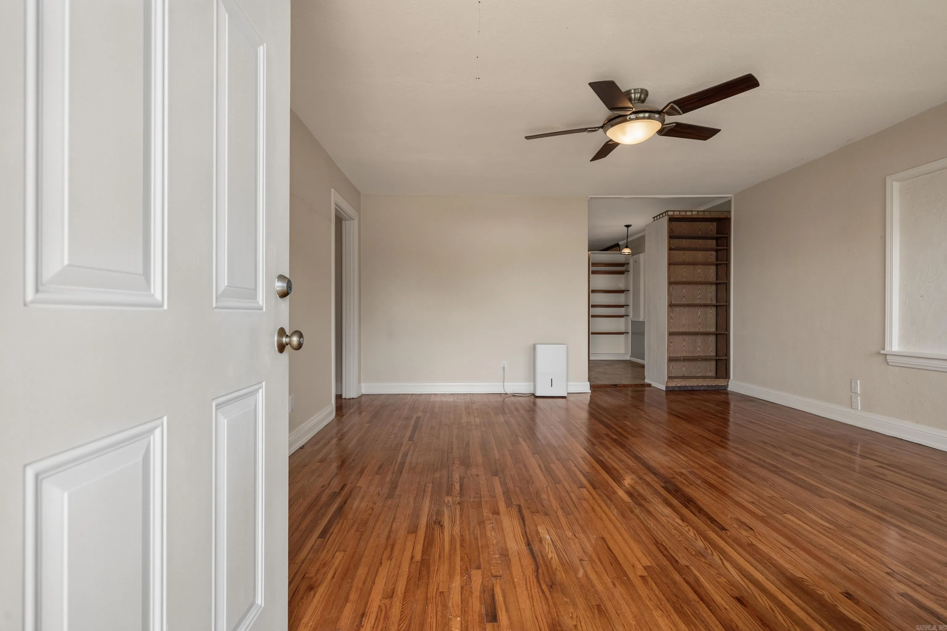 Property at 404  Summer - Image 1
