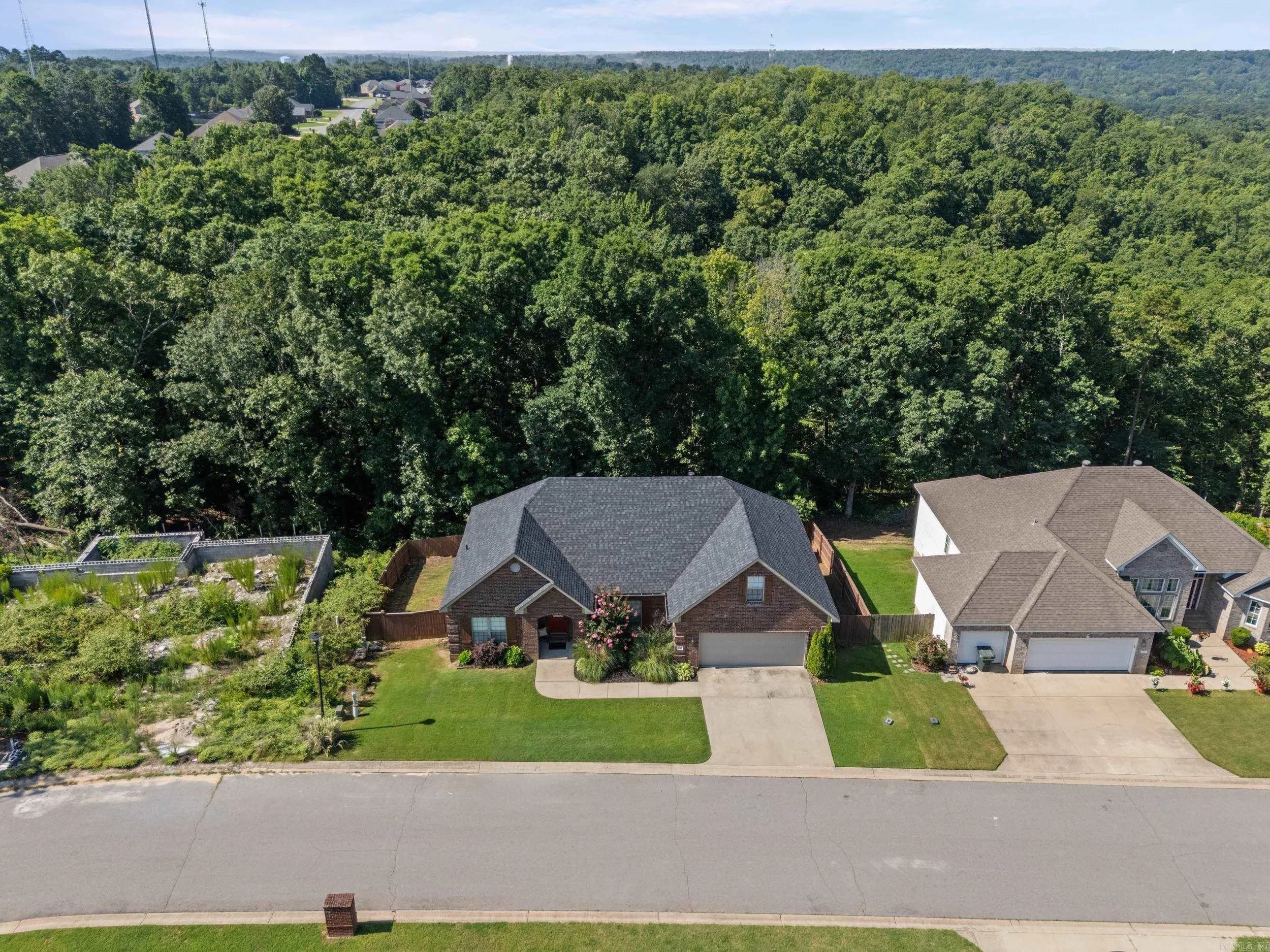 Property at 1085  Mountain side - Image 24
