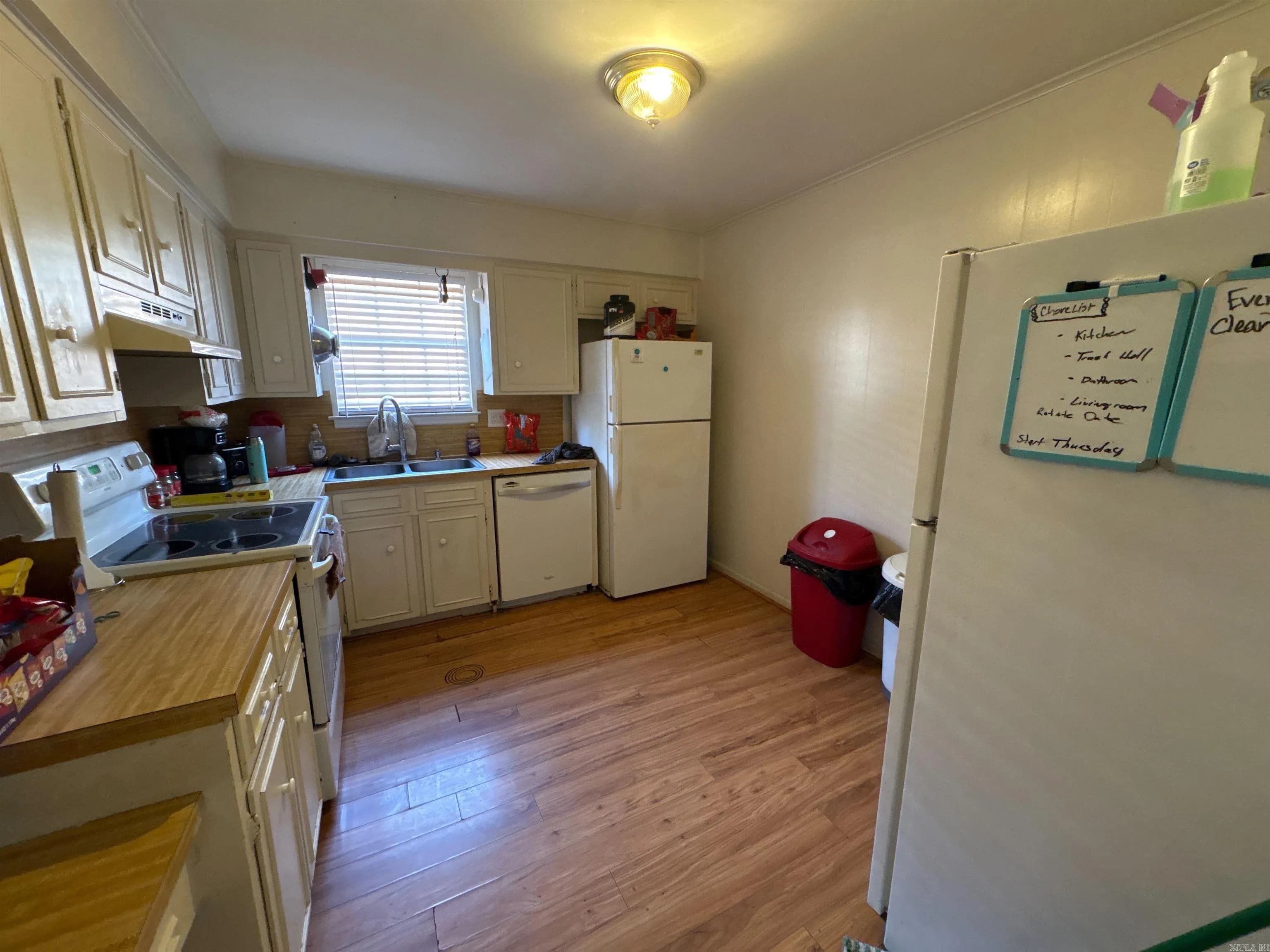 Property at 507  Mimi - Image 10
