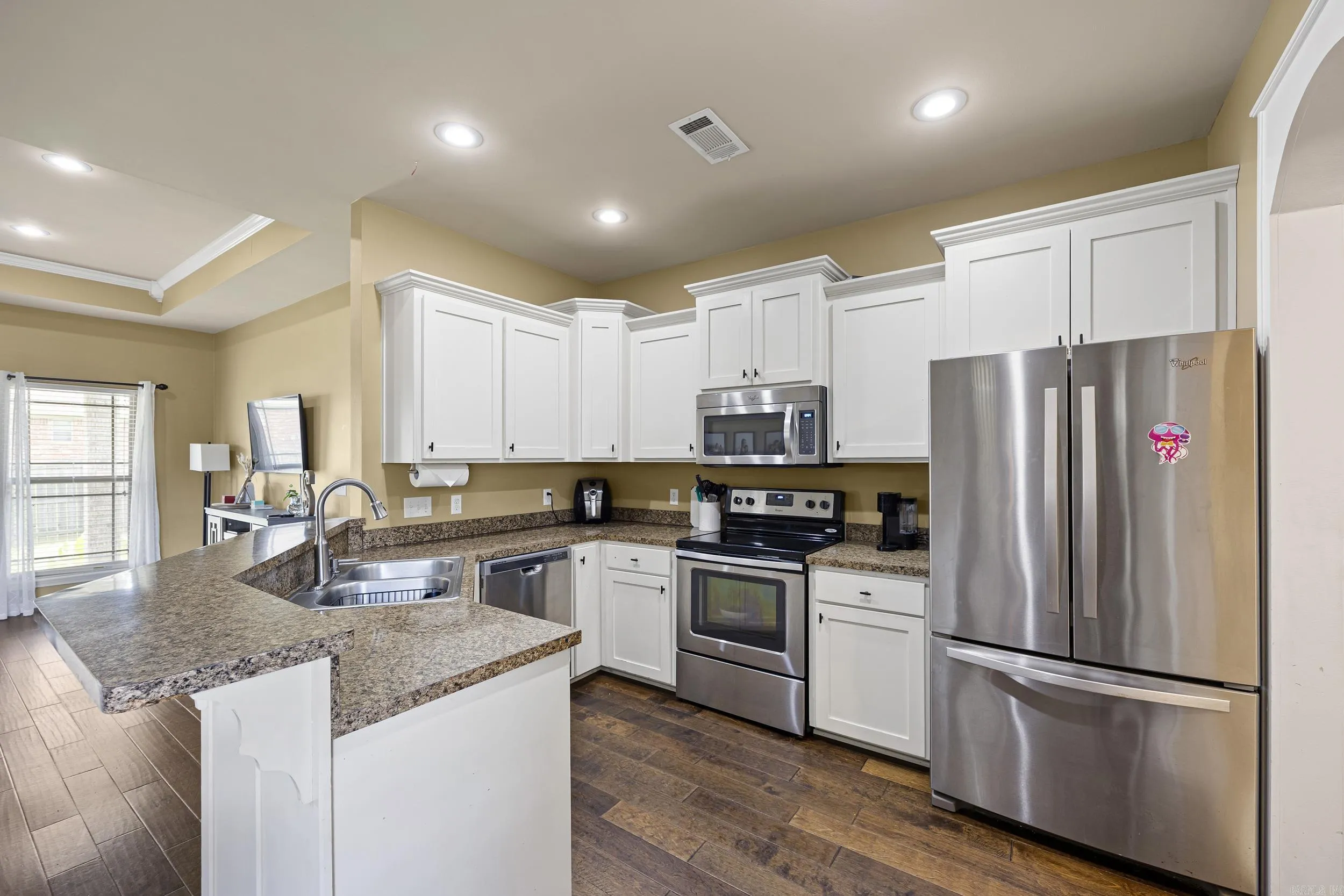 Property at 220  Ashford - Image 10