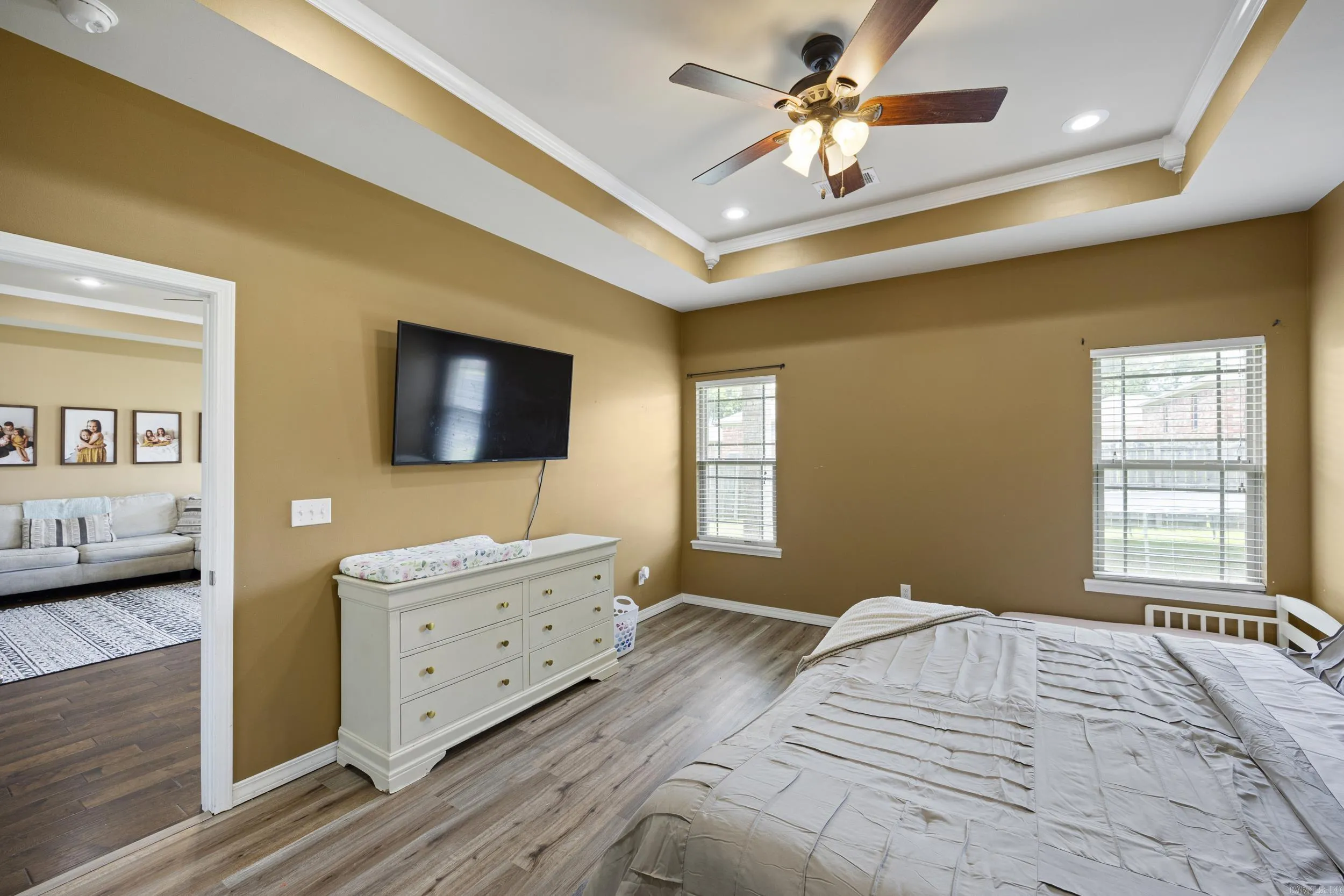Property at 220  Ashford - Image 15