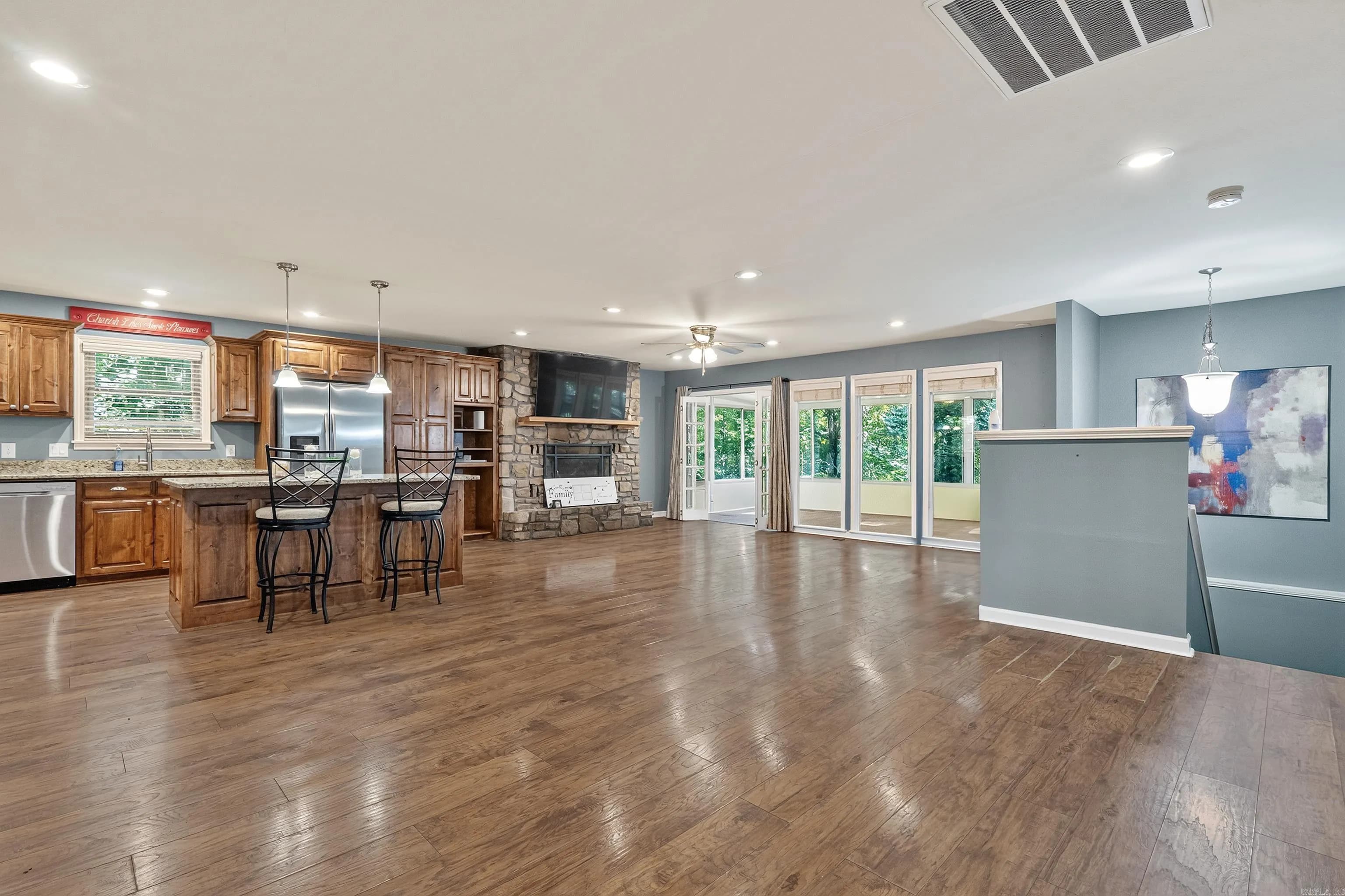 Property at 28  Alina - Image 5