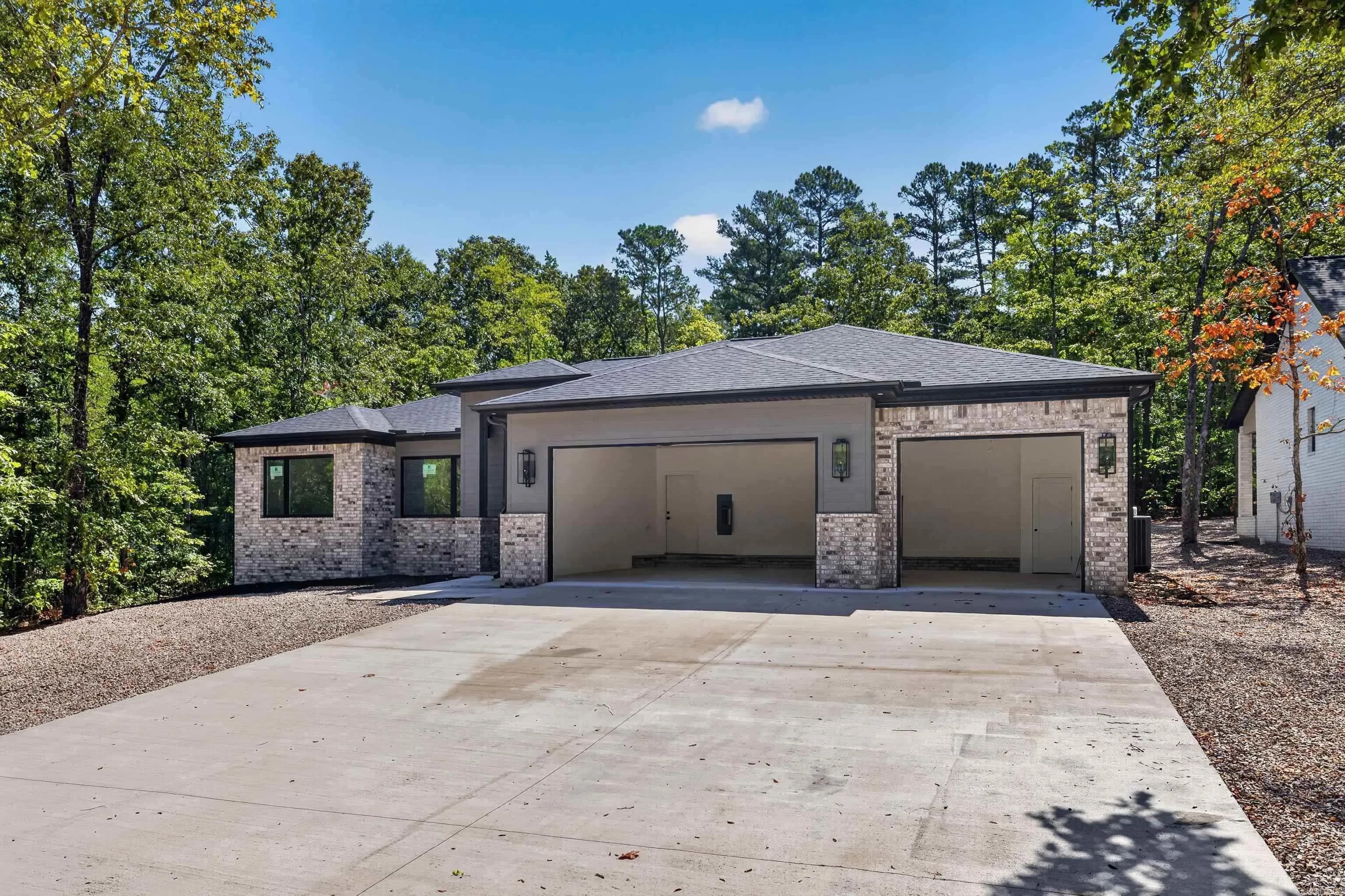 Property at 46  Estrella - Image 1