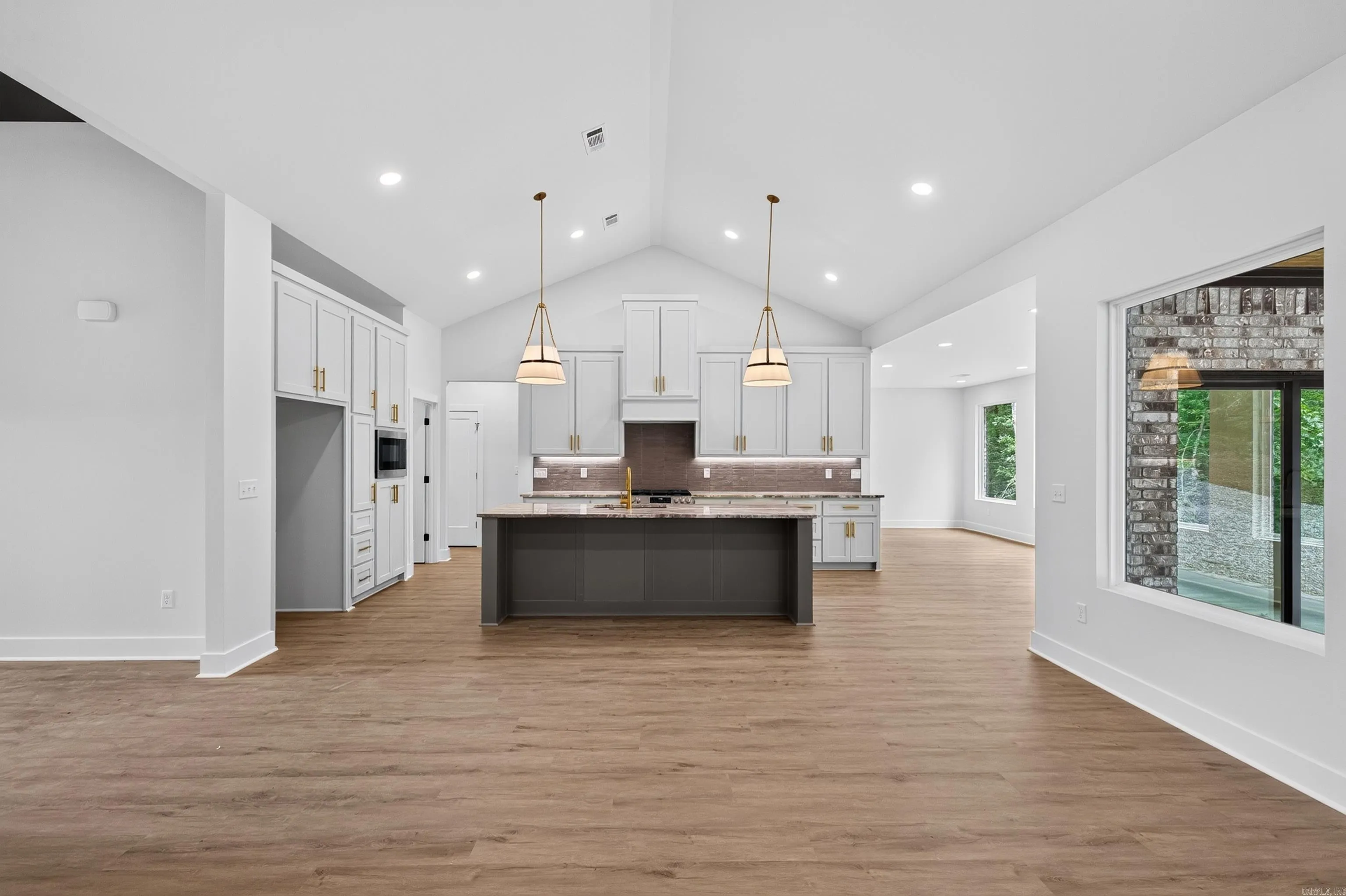 Property at 46  Estrella - Image 15