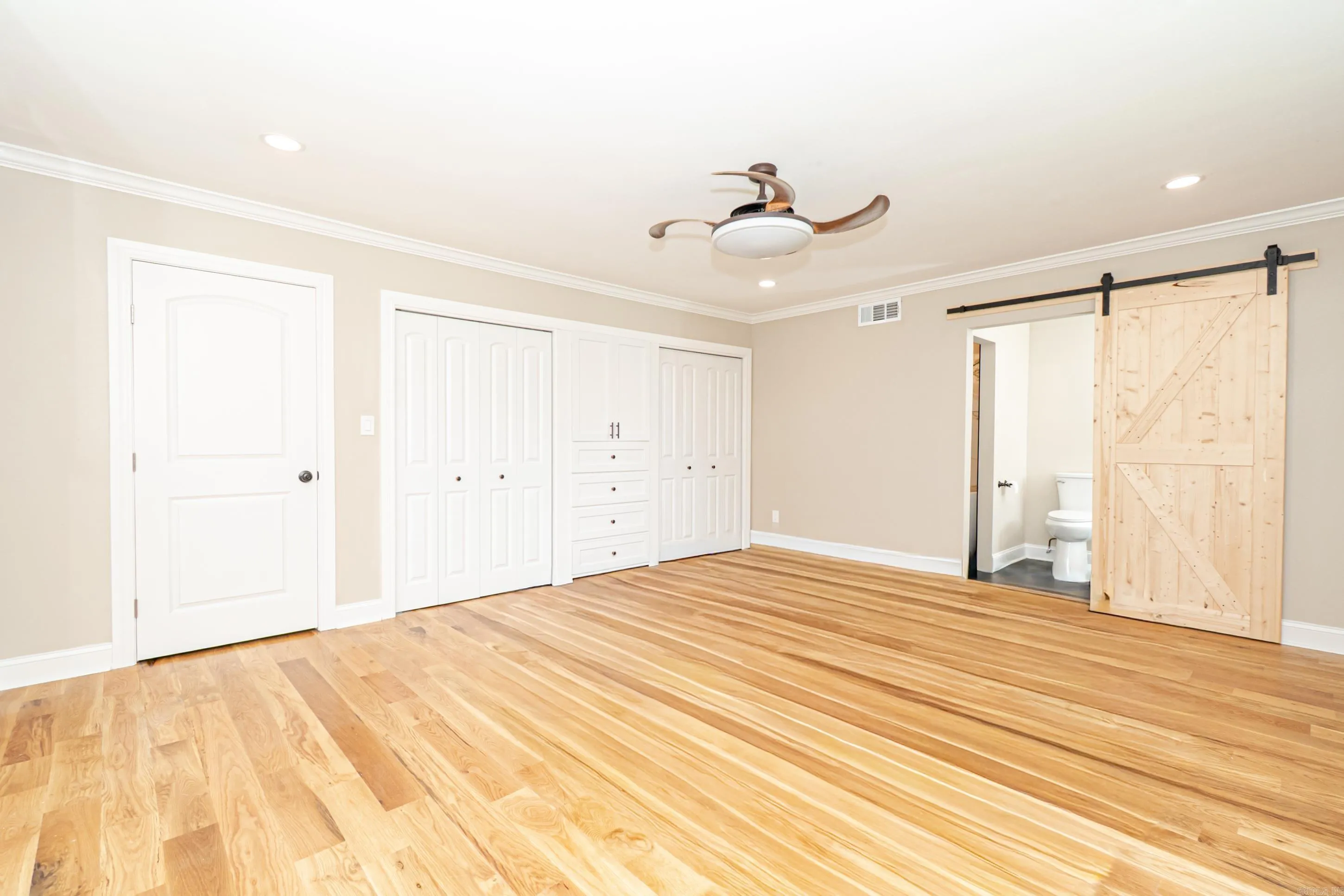 Property at 130  Woodland - Image 5
