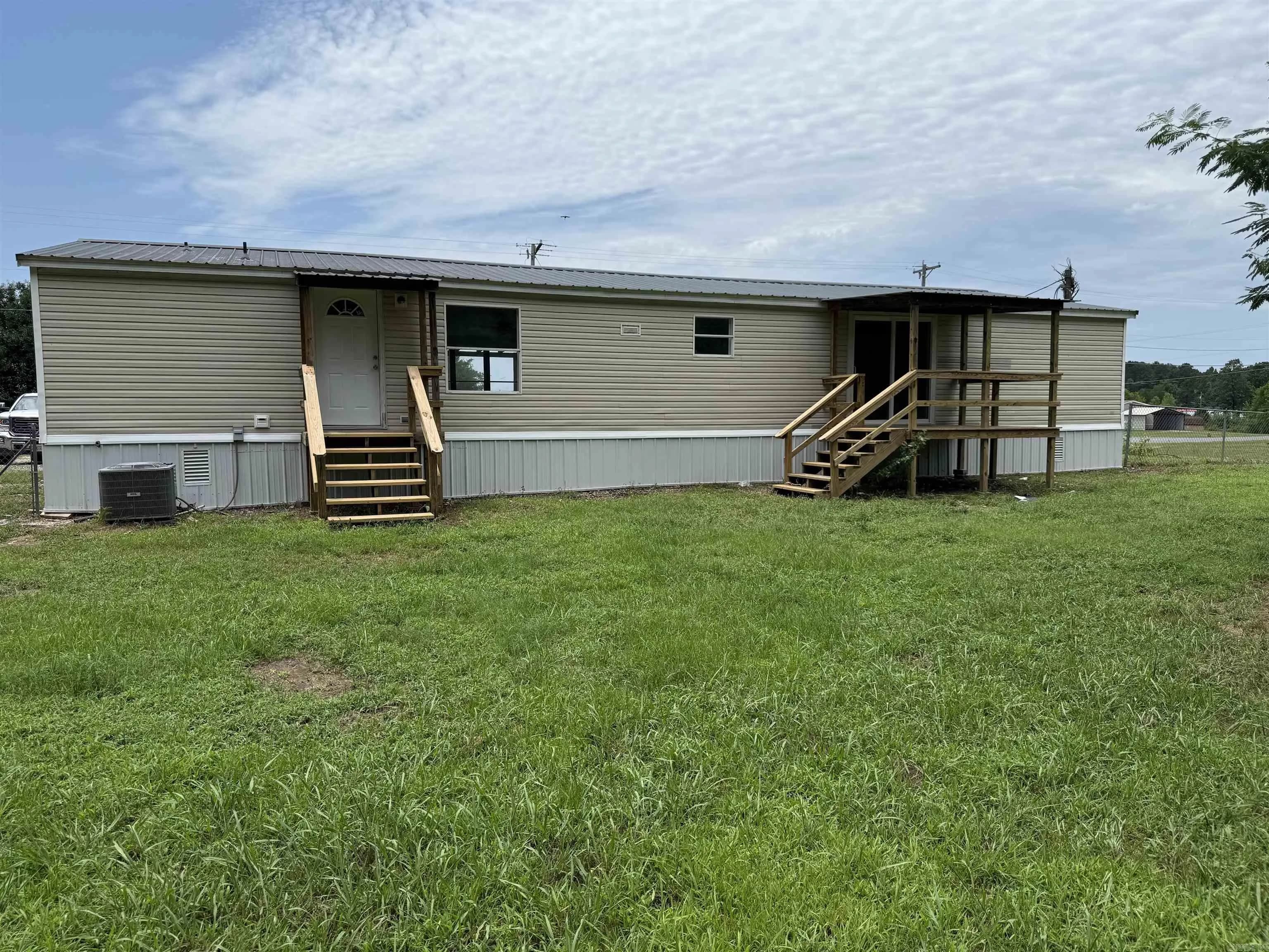 Property at 112  Elkhorn - Image 23