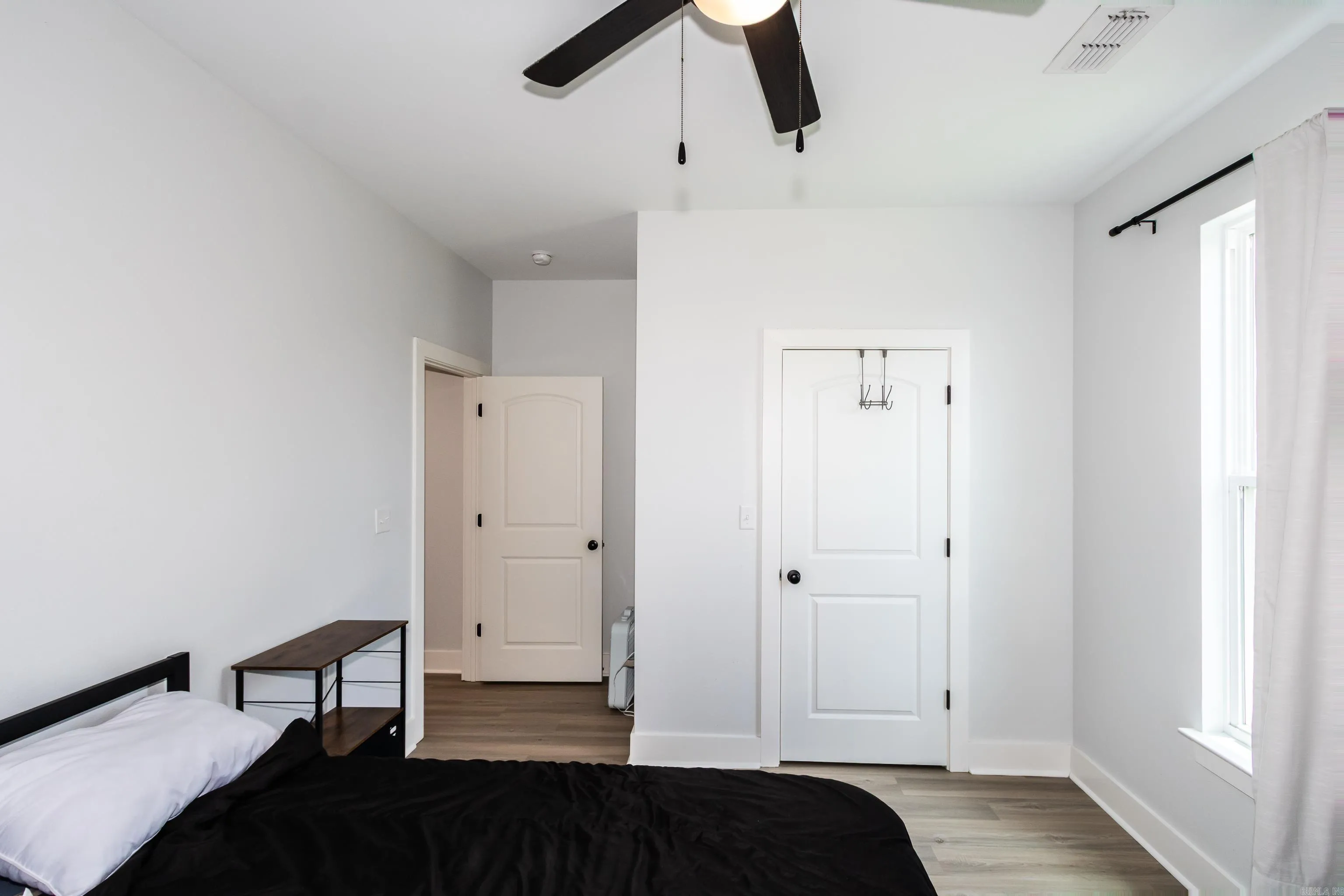Property at 5607  Hummingbird - Image 34