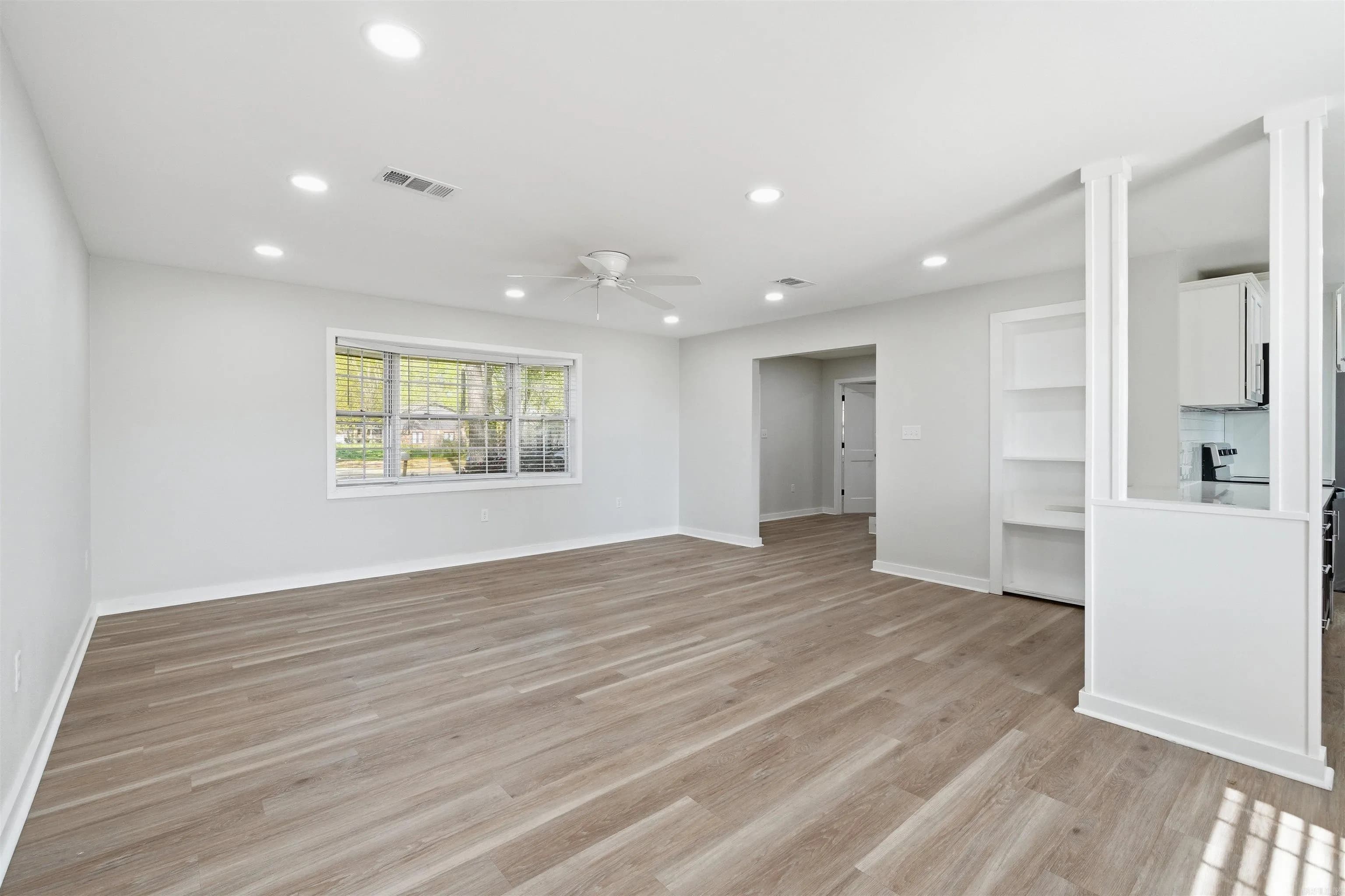 Property at 710  Clara - Image 7