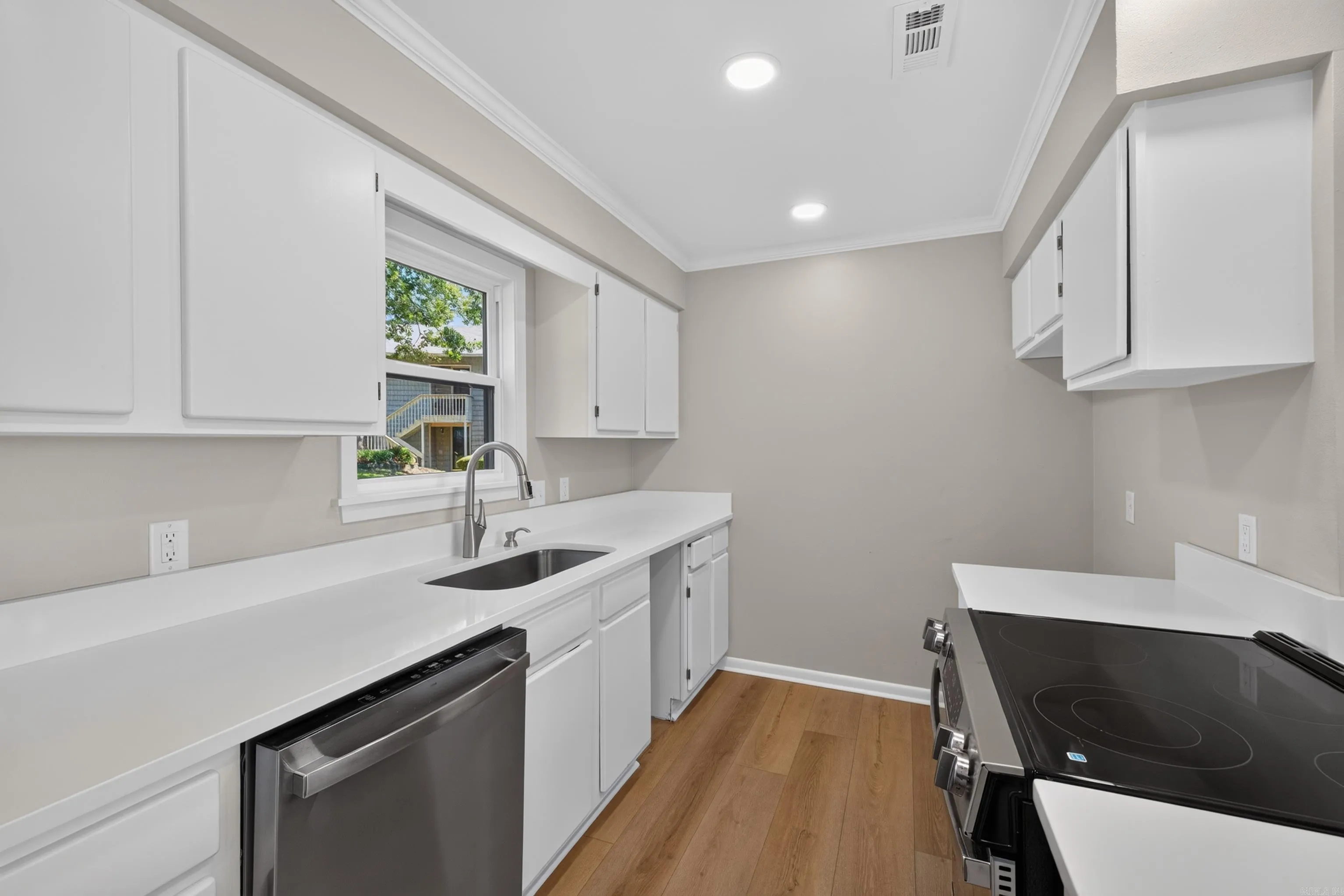 Property at 250  Grand isle, 3C - Image 3
