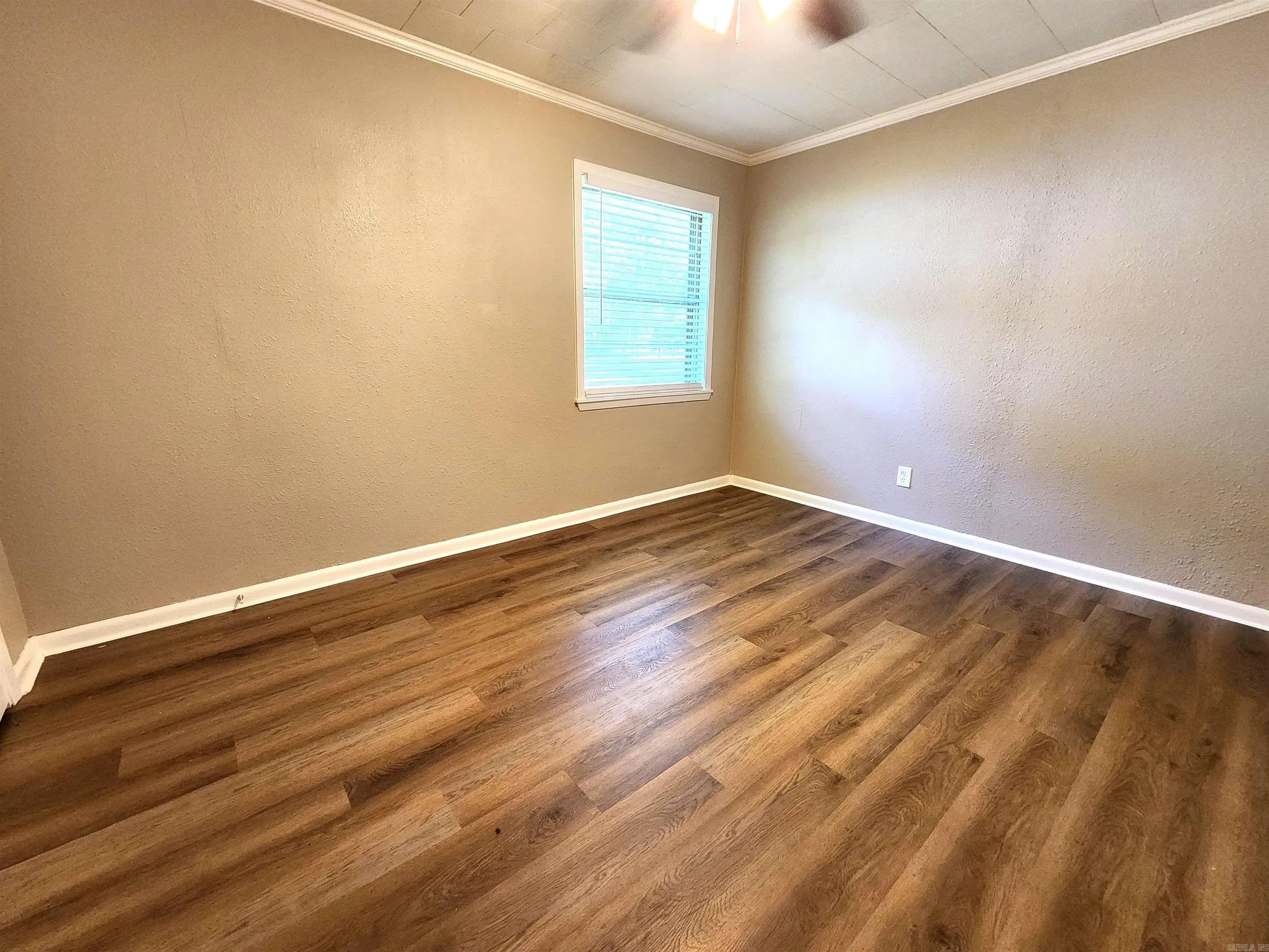 Property at 466  Atkins - Image 19