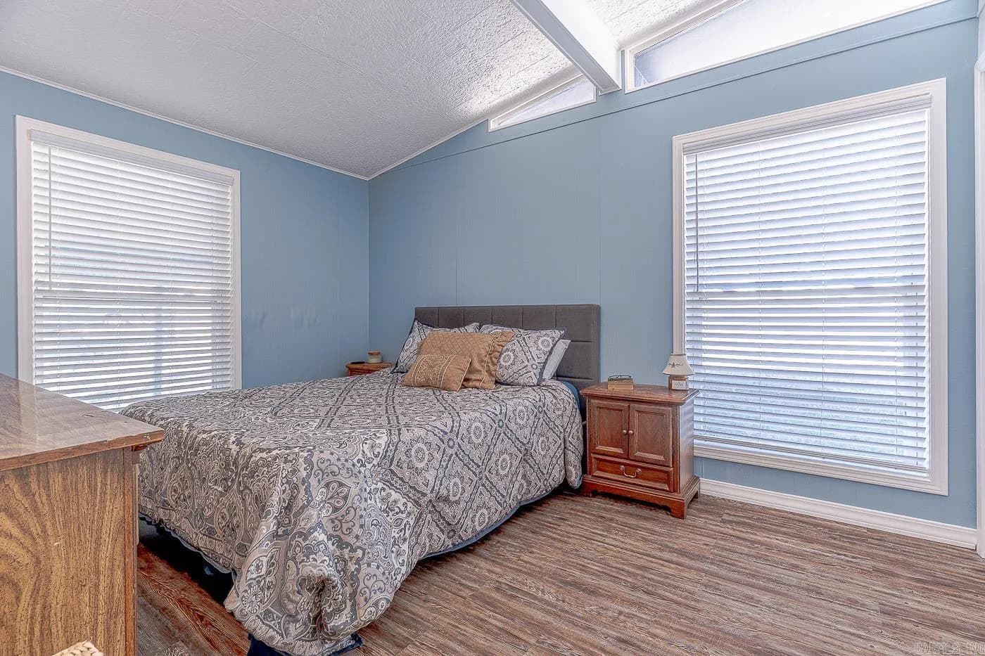 Property at 10  Catawba - Image 18