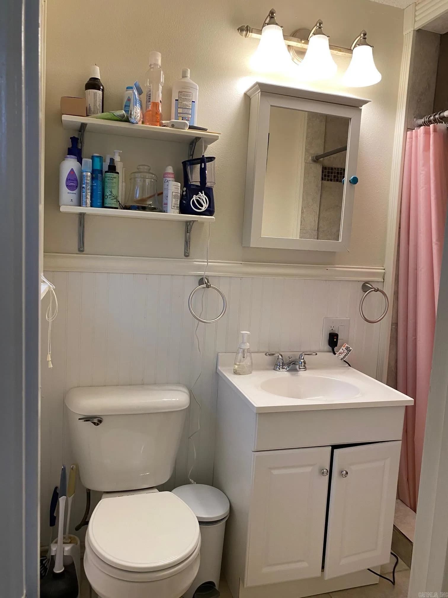 Property at 1519  Glenda - Image 17
