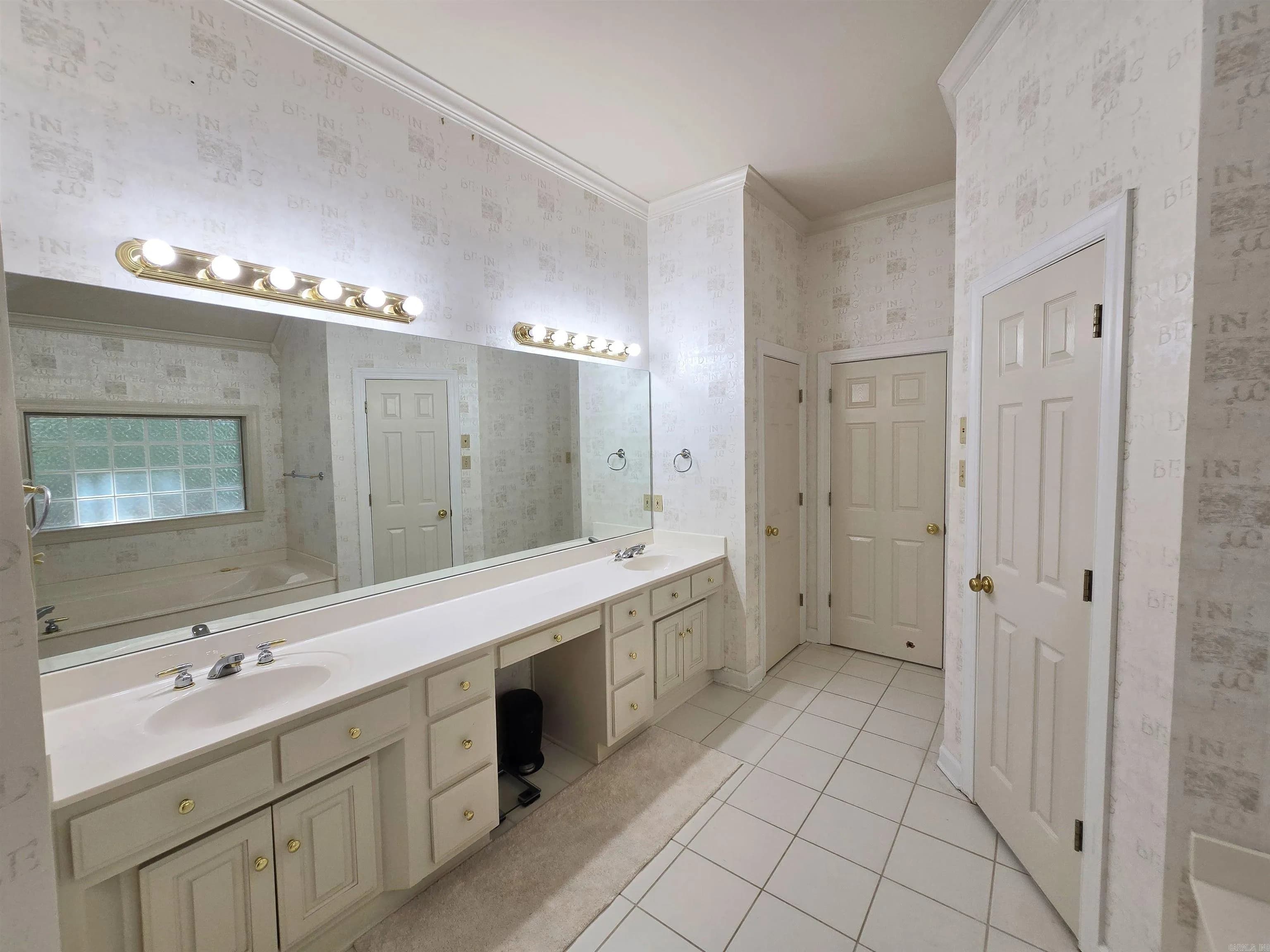 Property at 210  Deauville - Image 21