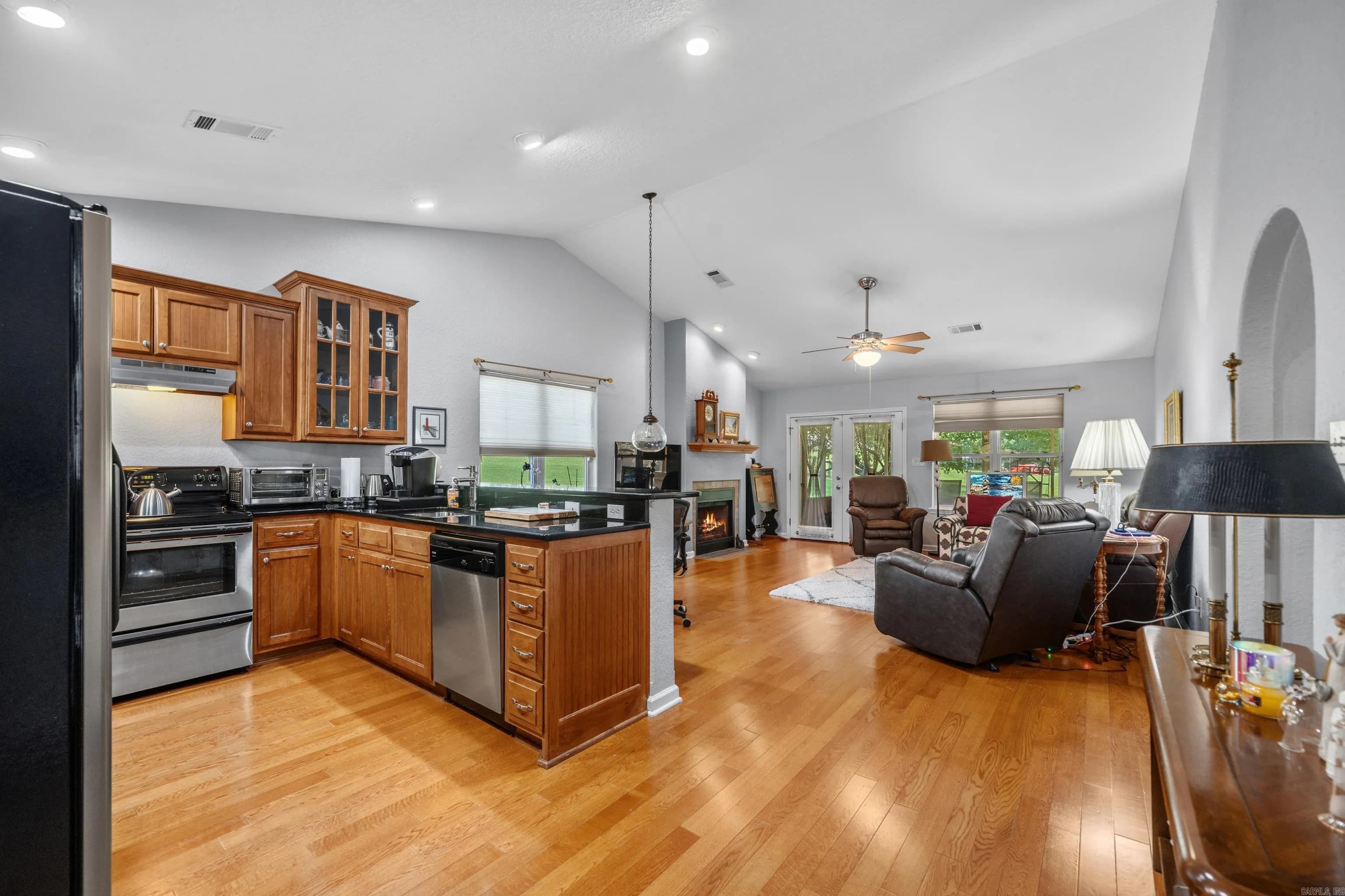Property at 121  Raley - Image 5