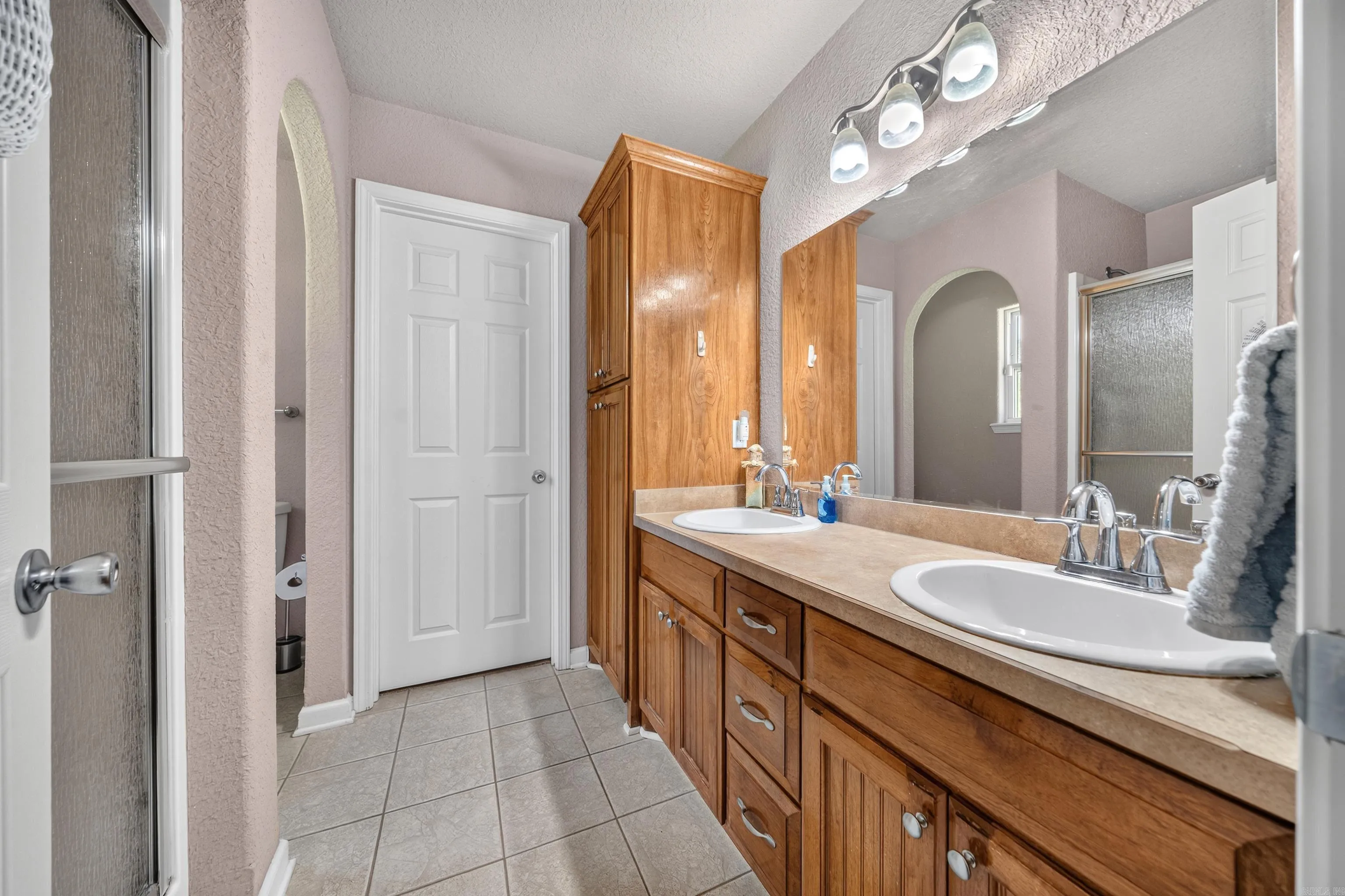 Property at 121  Raley - Image 25