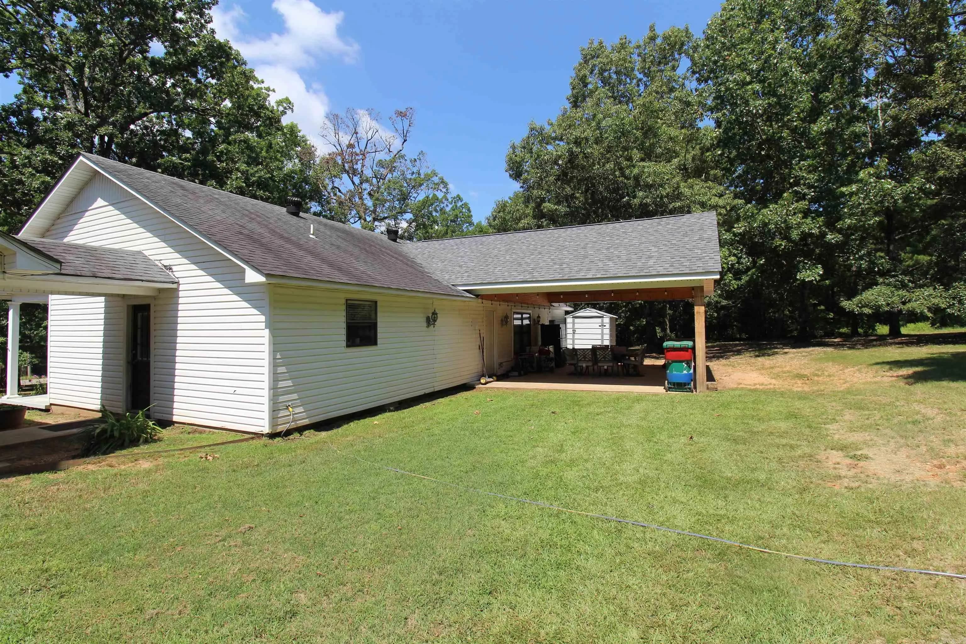 Property at 4  Cozy lane - Image 35