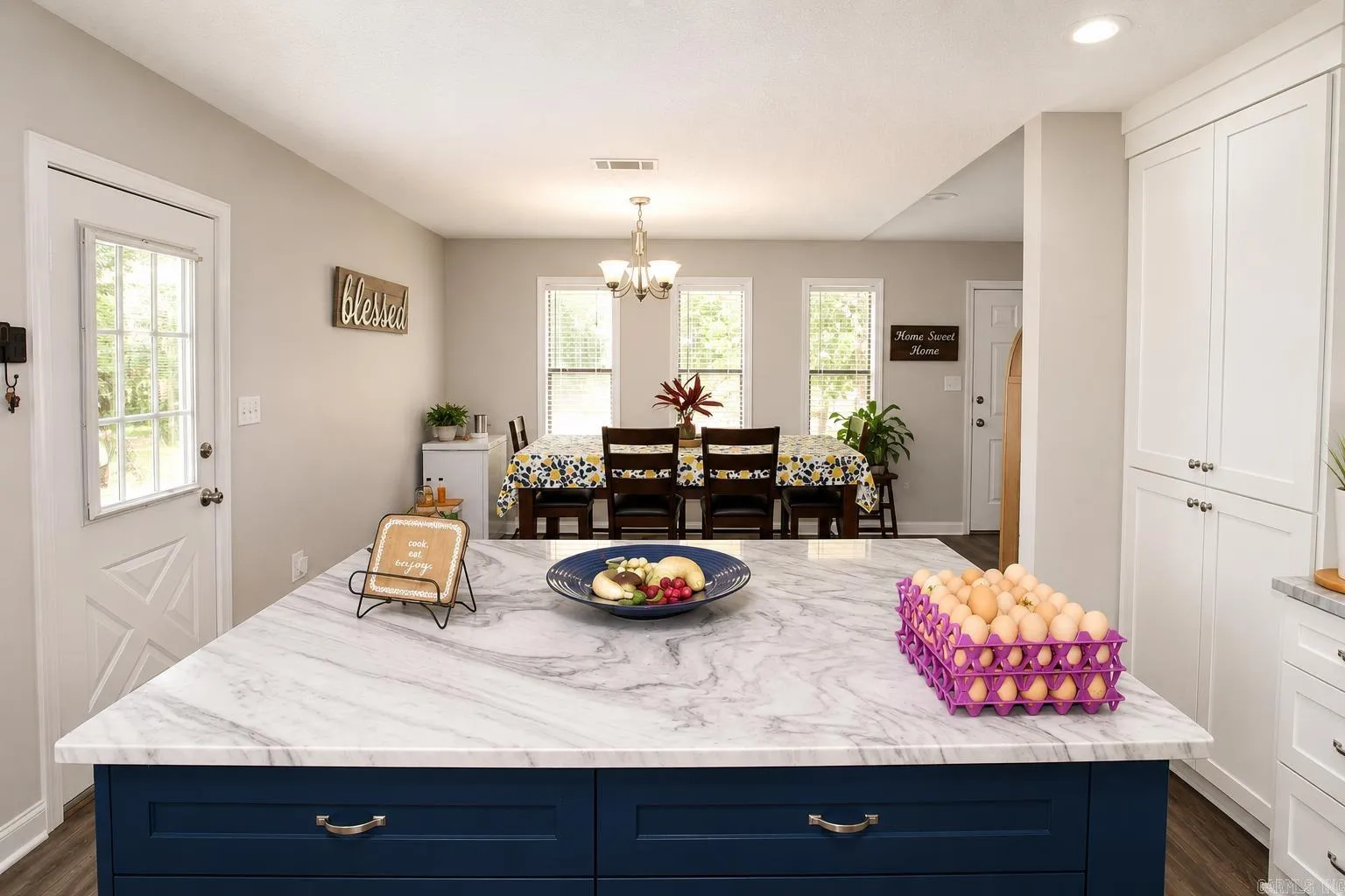 Property at 4  Cozy lane - Image 11