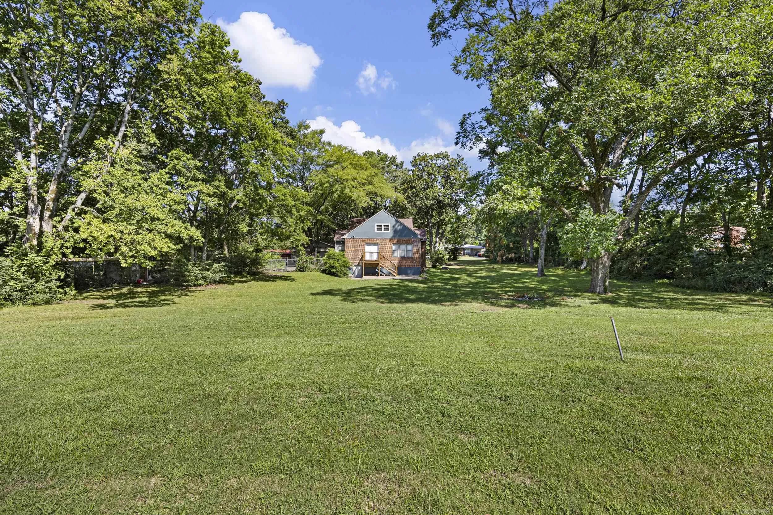 Property at 807 S Bridge - Image 44