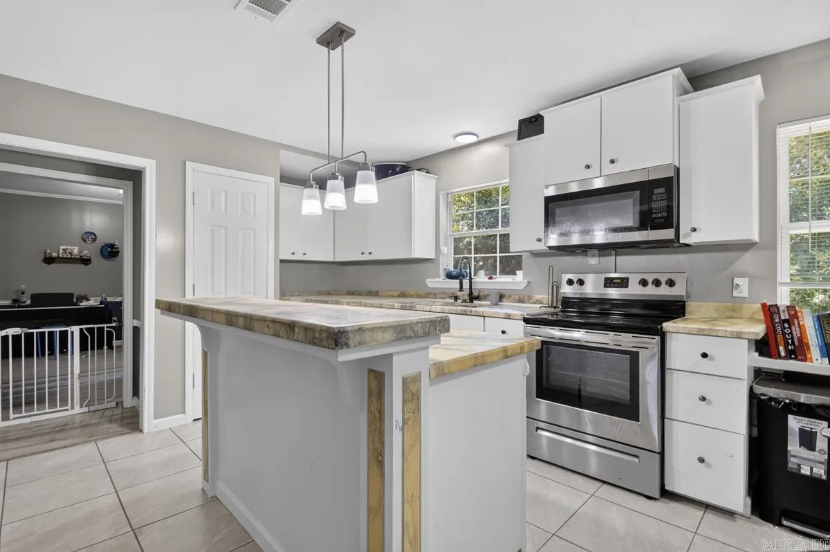 Property at 105  Statler lane - Image 14