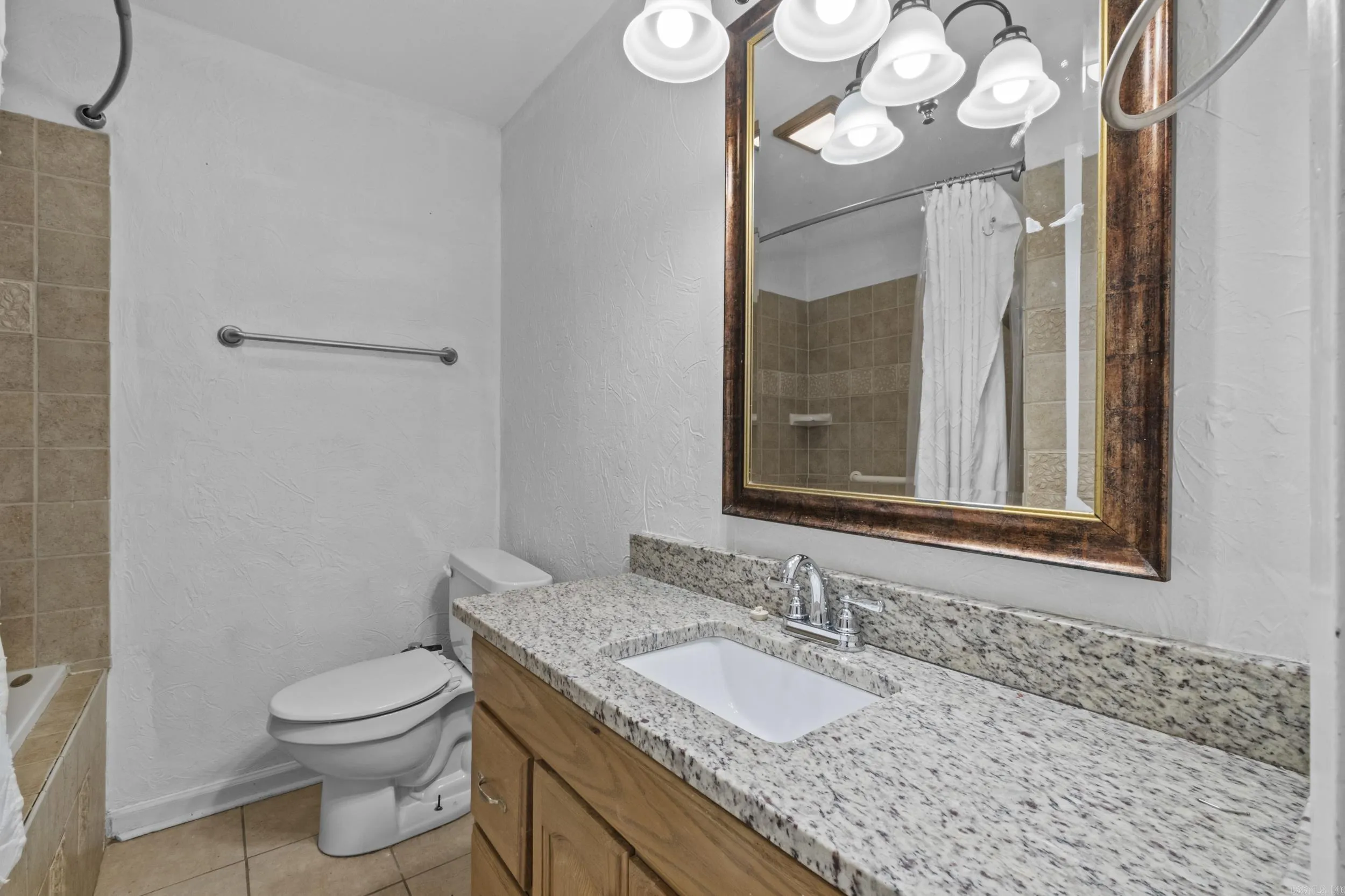 Property at 3320  Dartmouth - Image 25