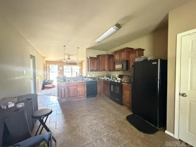 Property at 4122  Valles - Image 11