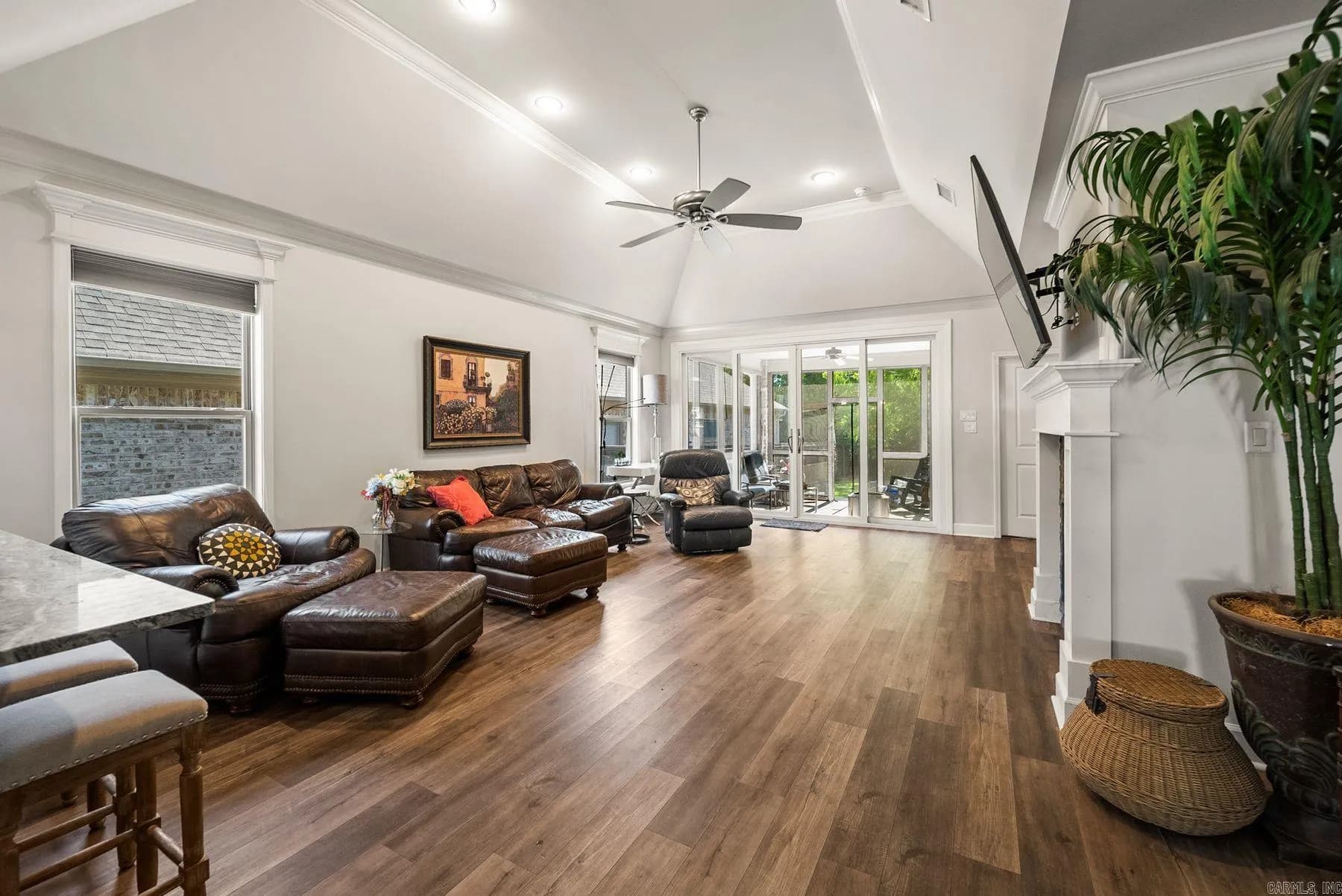 Property at 25  Piper - Image 5