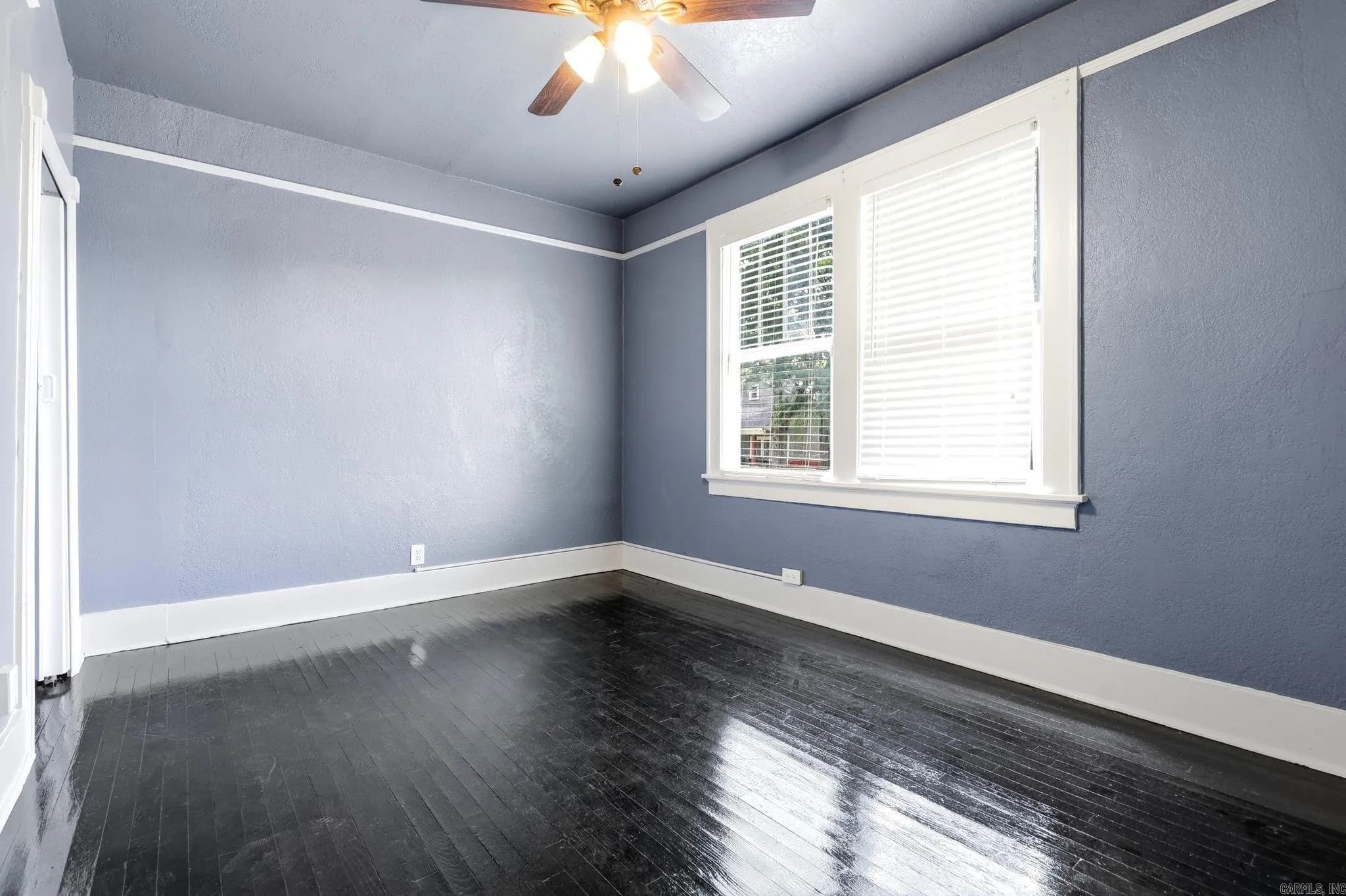Property at 1423 S Brown street - Image 25