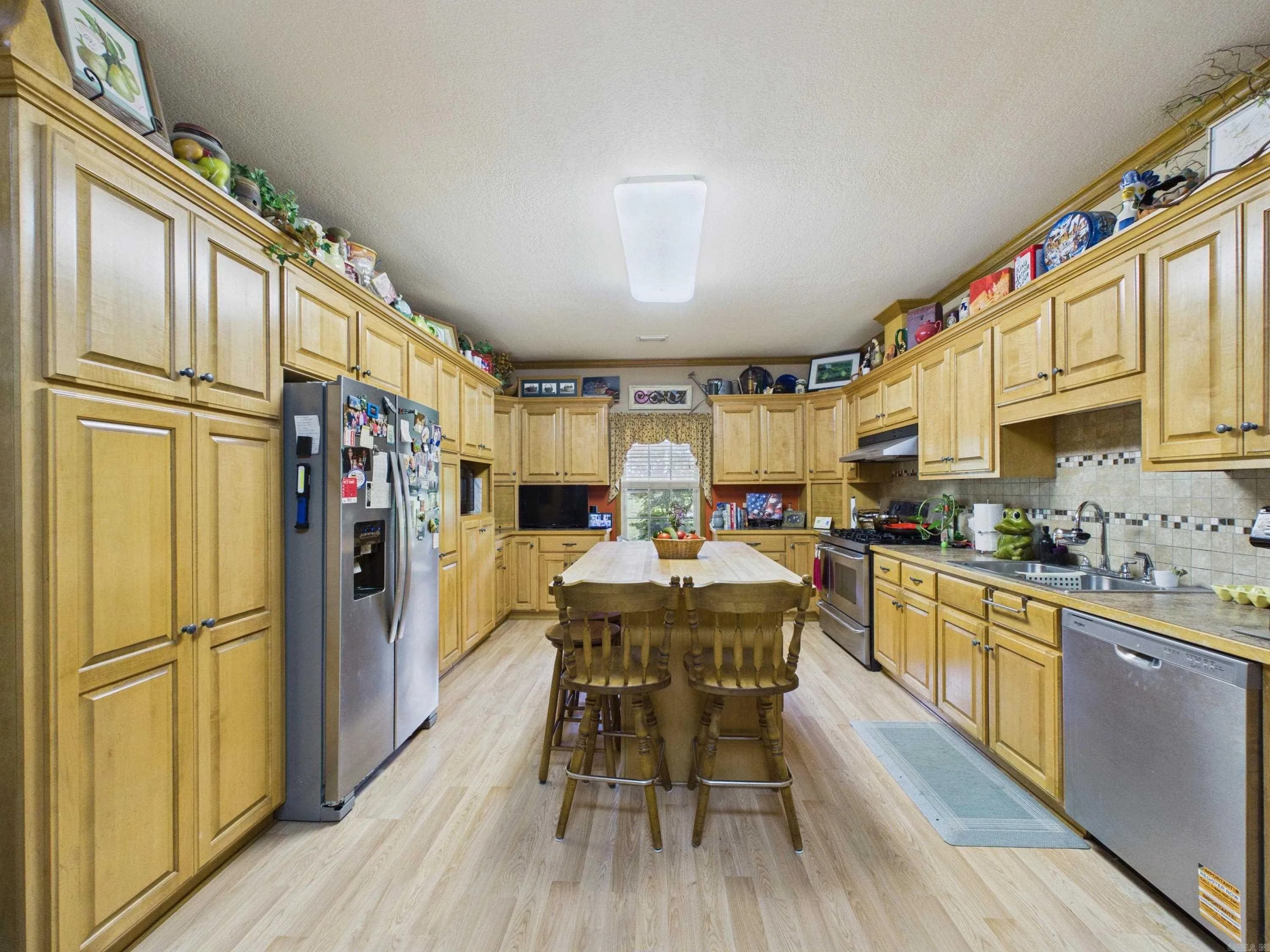 Property at 789  Jackson 1240 - Image 23