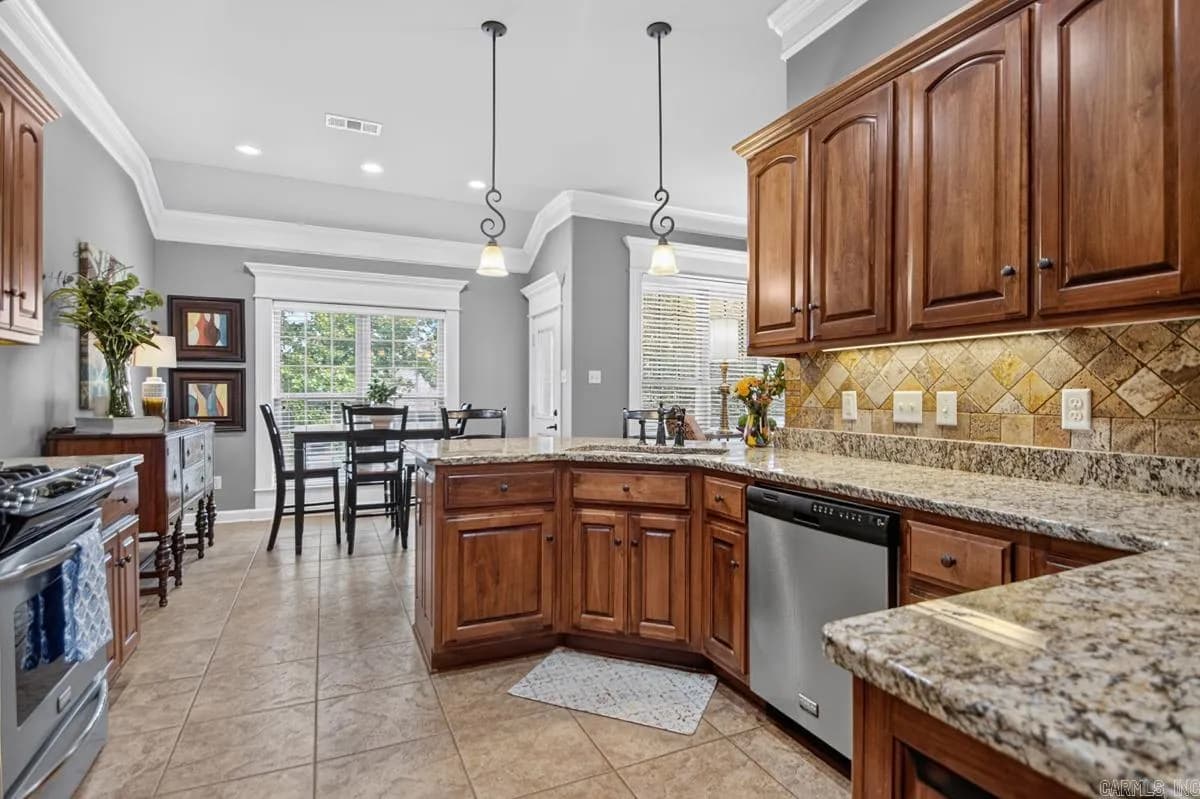 Property at 2608  Whitewood - Image 9