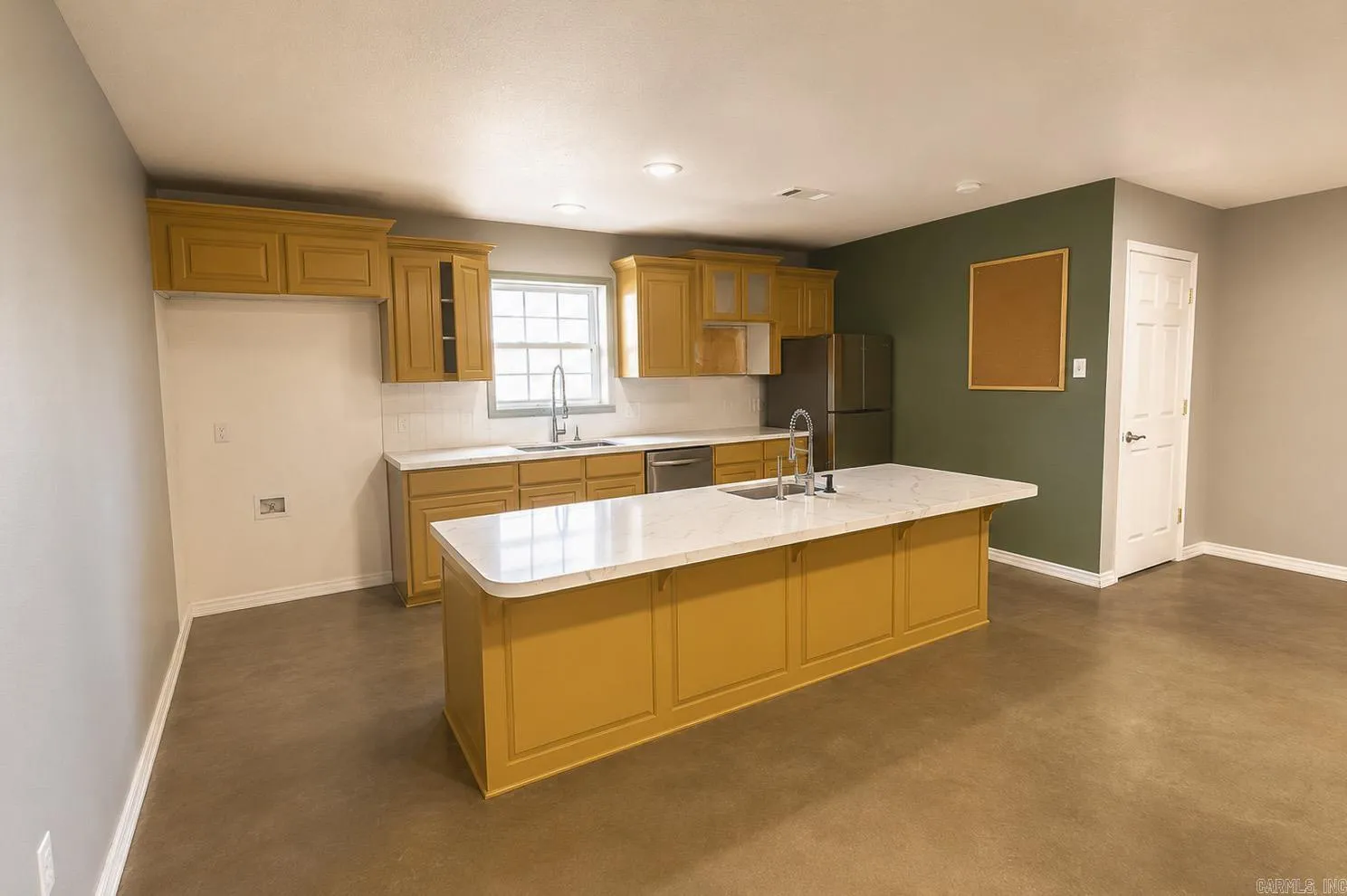 Property at 504 Ernie  Davis - Image 6