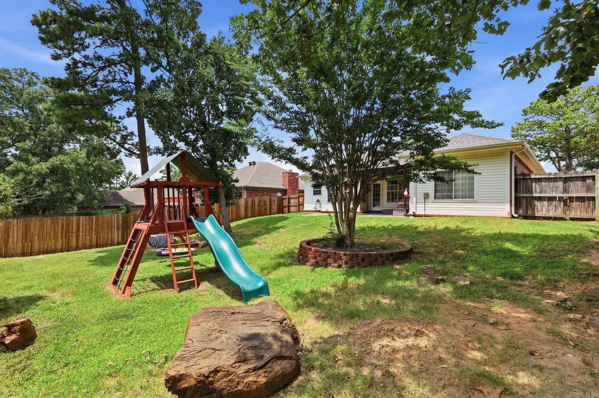 Property at 167  Diamond pointe - Image 29