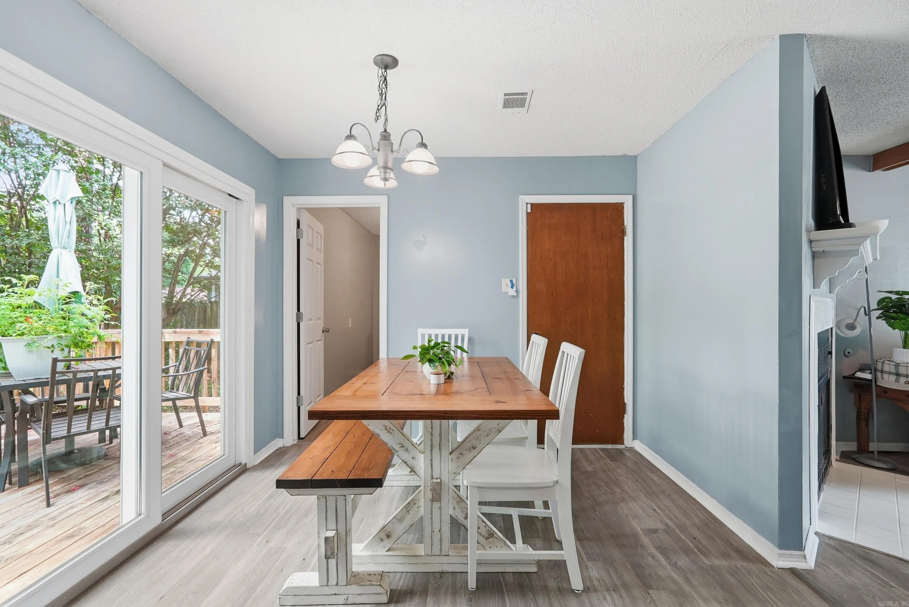 Property at 8  Oak forest - Image 14