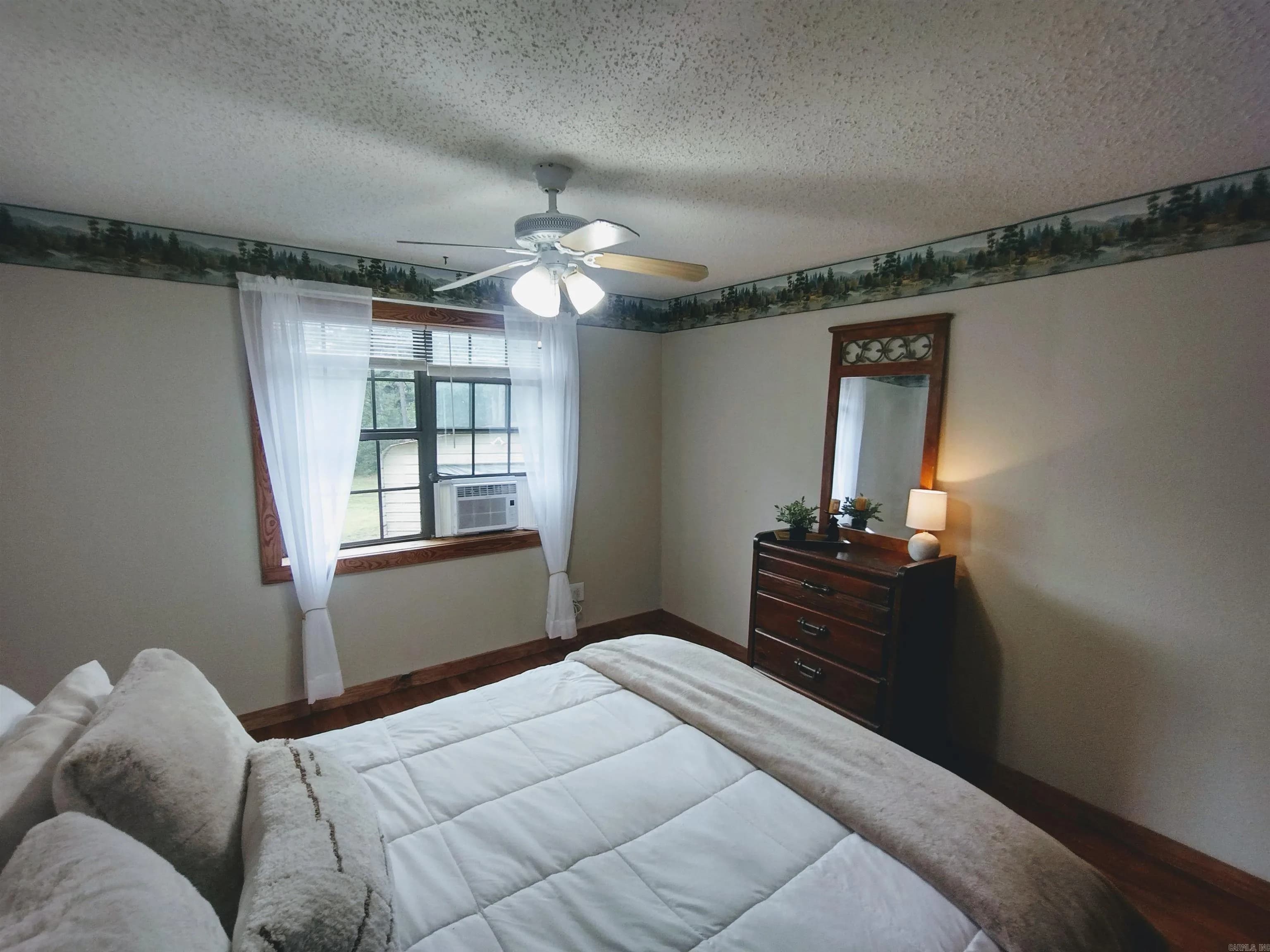 Property at 300  Arrow head - Image 13