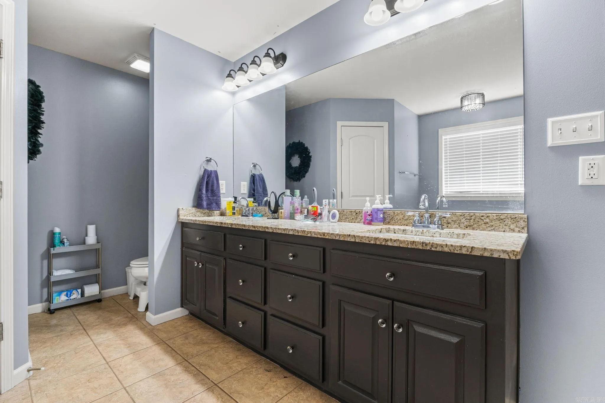 Property at 2902  Millbrook - Image 22